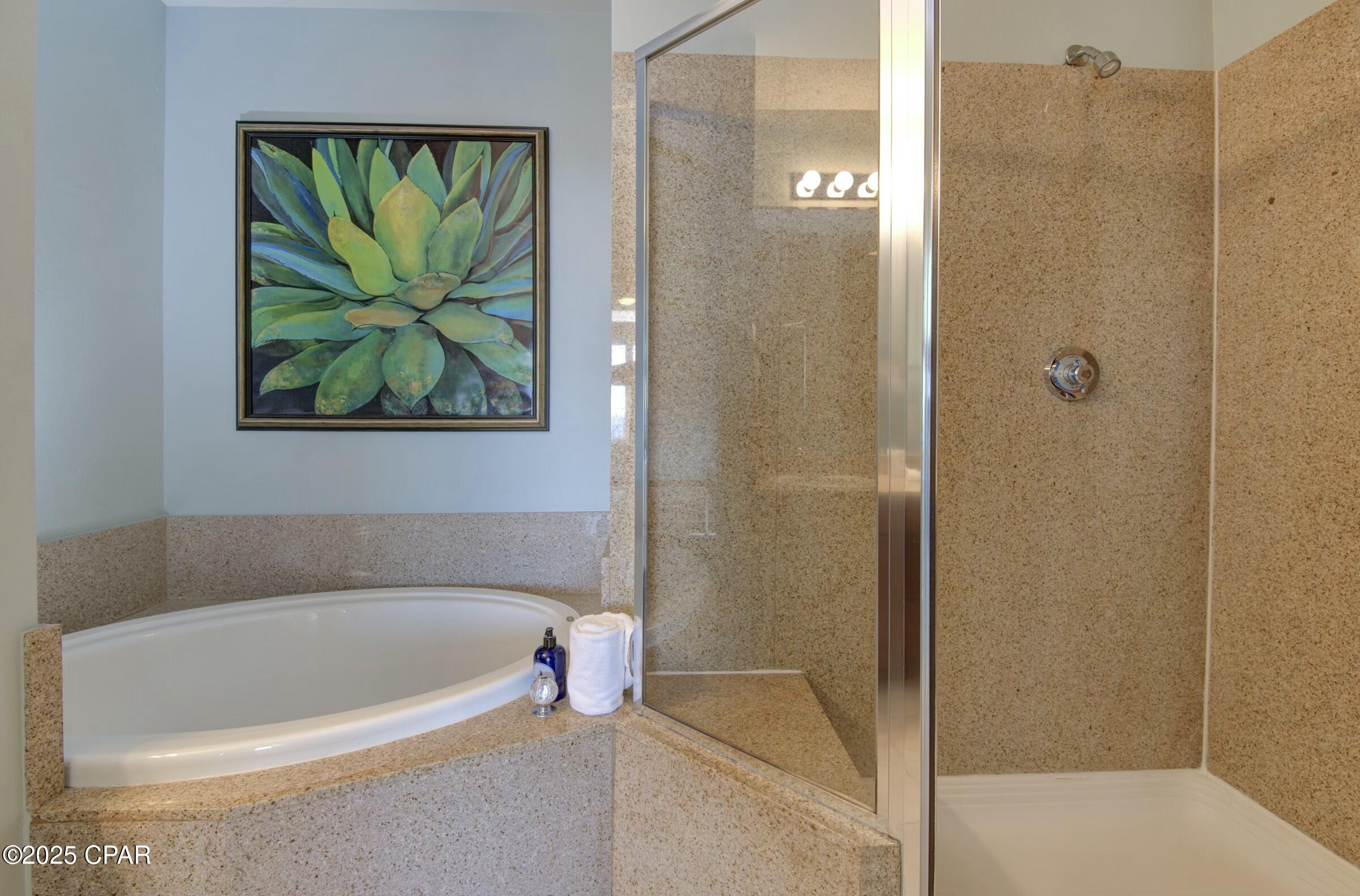 Image 13 For 9860 Thomas Drive 2111