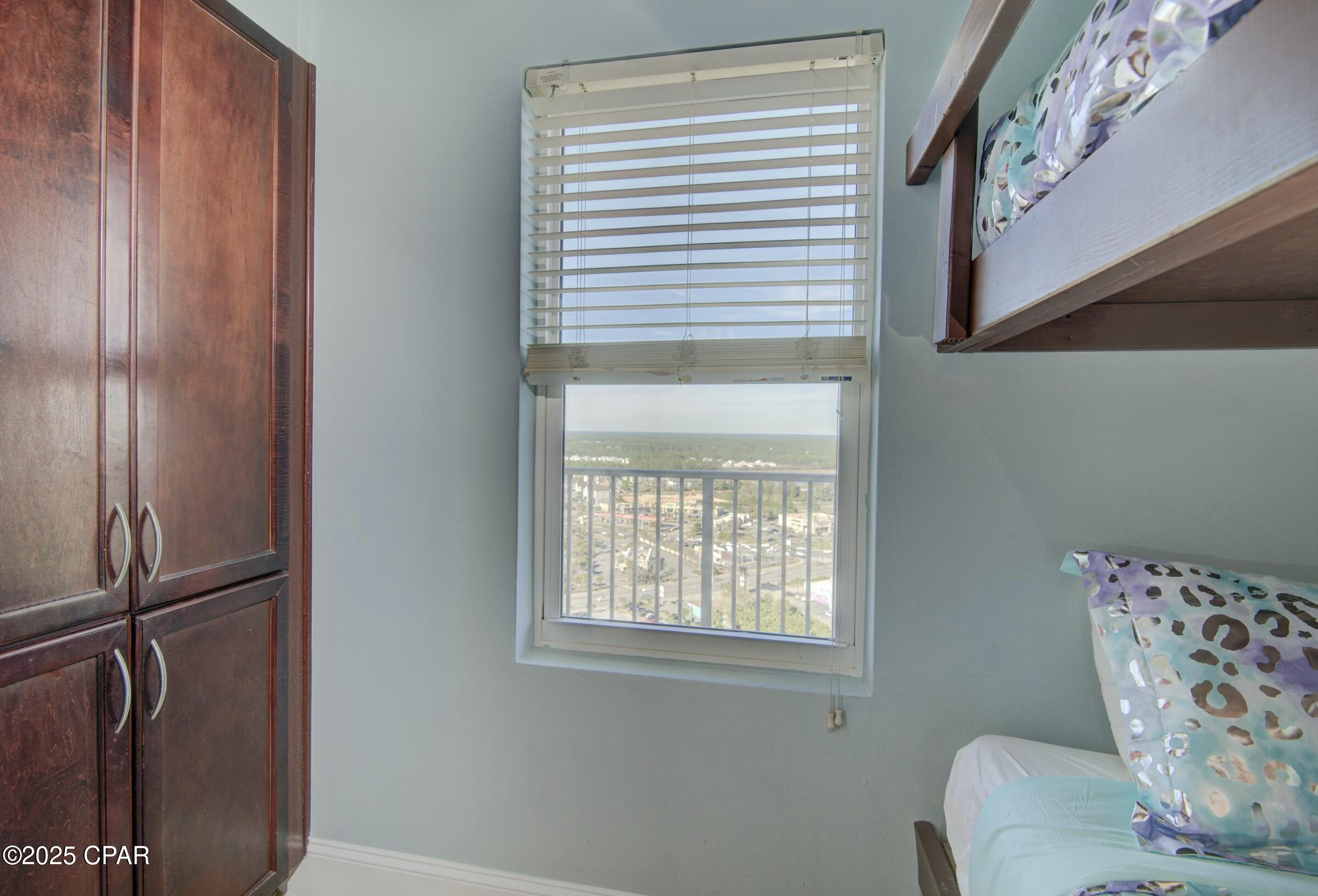 Image 19 For 9860 Thomas Drive 2111