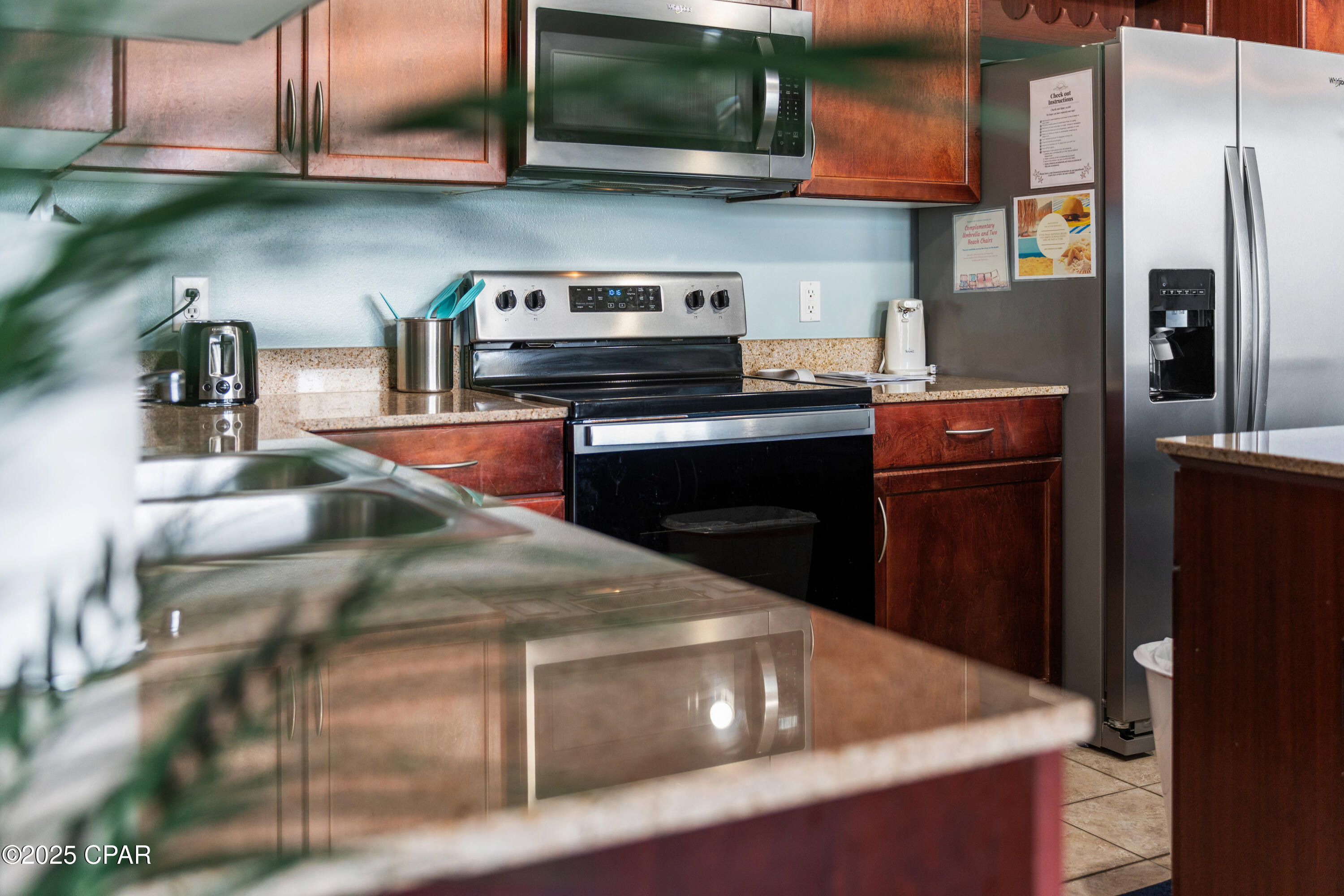 Uranegwx6myqf708kxlwjp2dtbpfwxsaanfdbc3_ucm