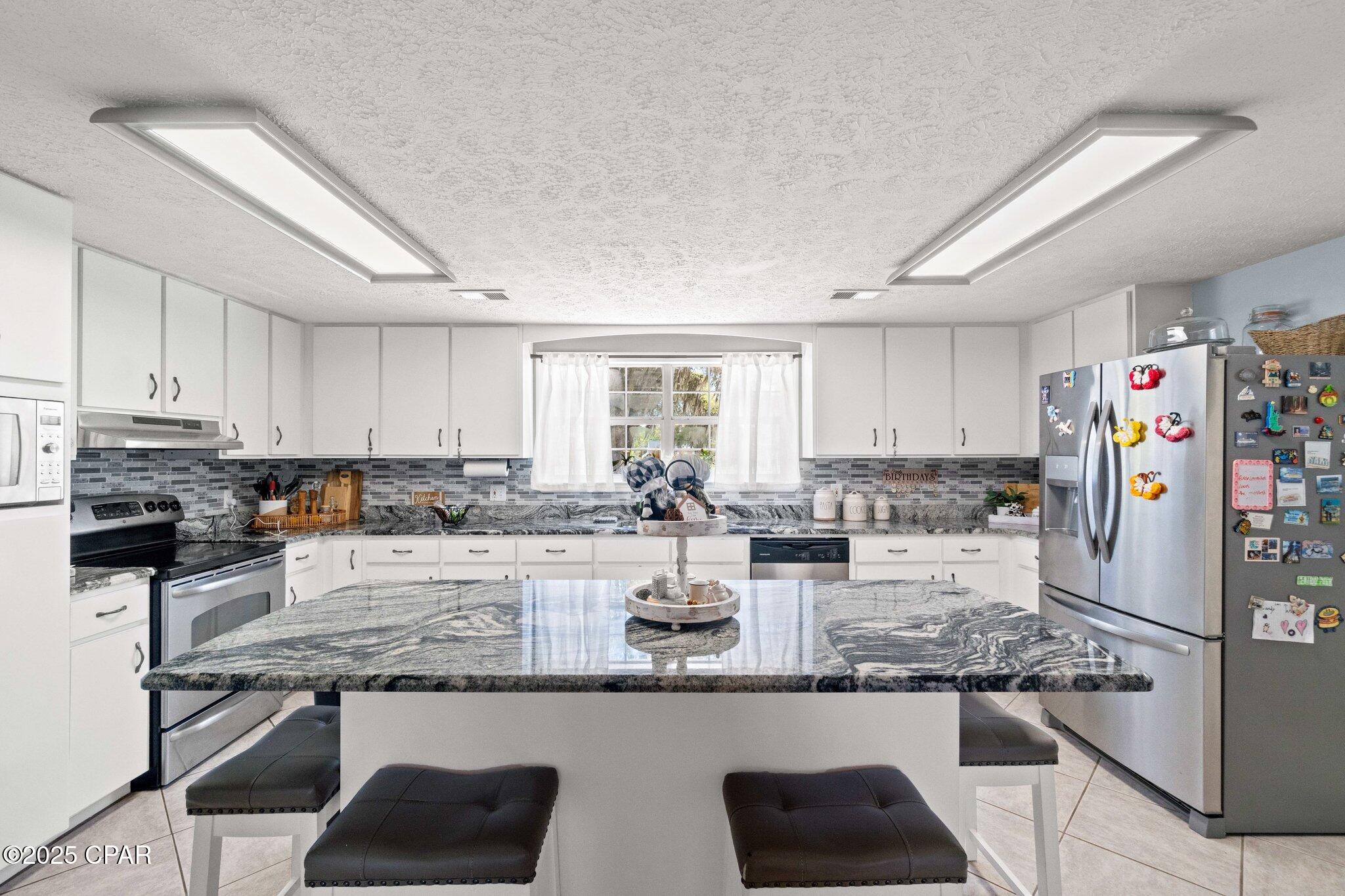 B2e0_ Vld2ggficffhdc5xuiw8snna_bobyy5gnfitq