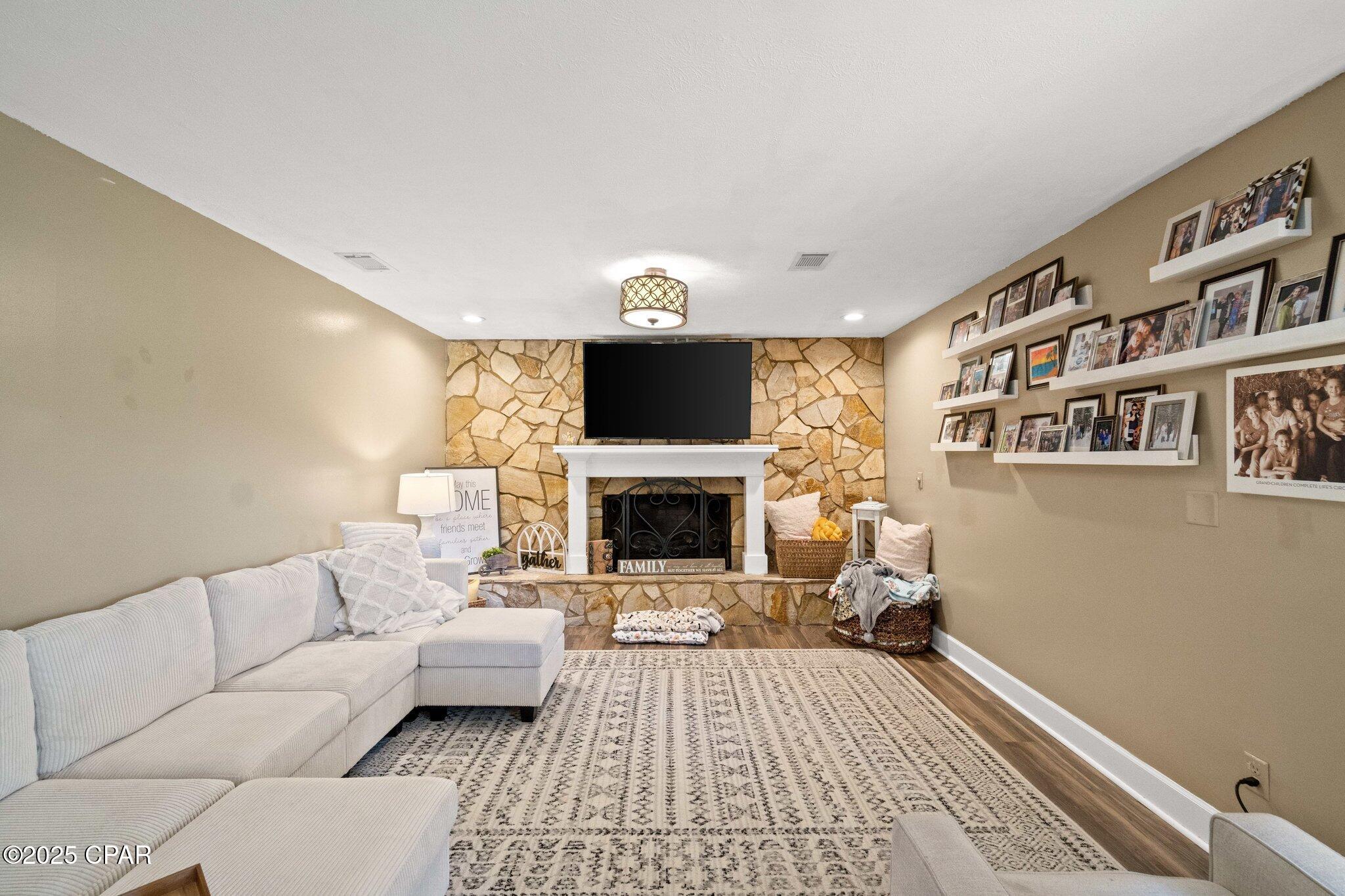 5mhx Aidtj6_dox2z3 Lbu7fnfilzrmff91y_ 5ioki