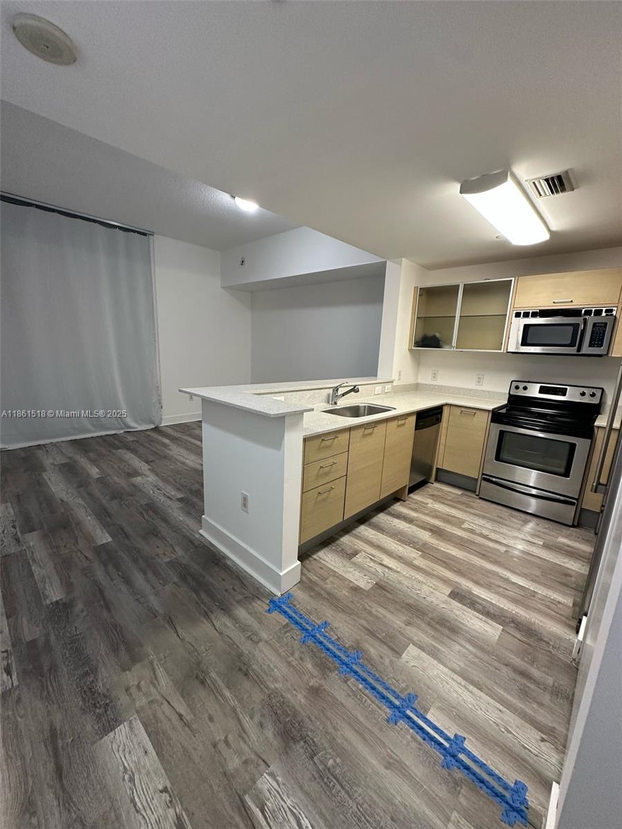 Property photo # 9