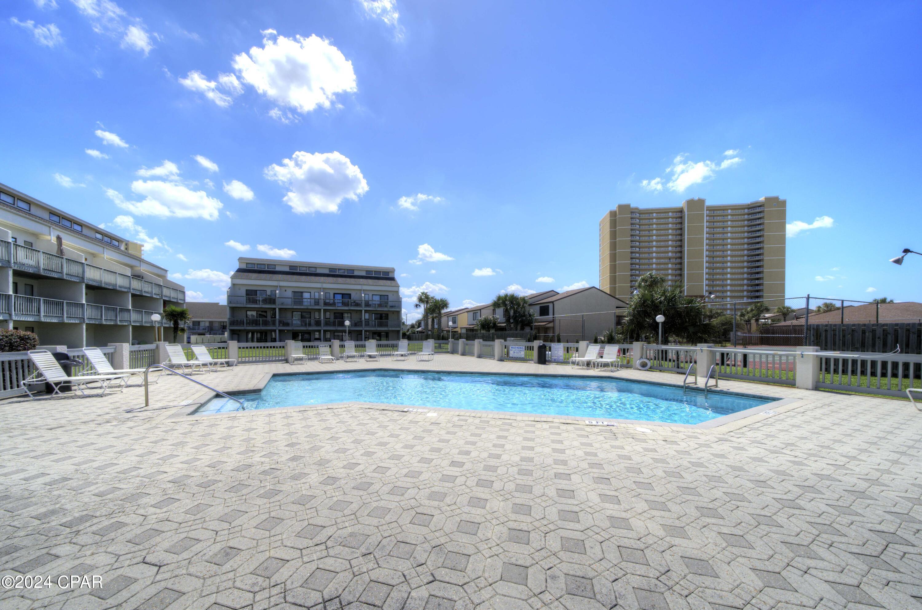 Image 33 For 17614 Front Beach Road 17e