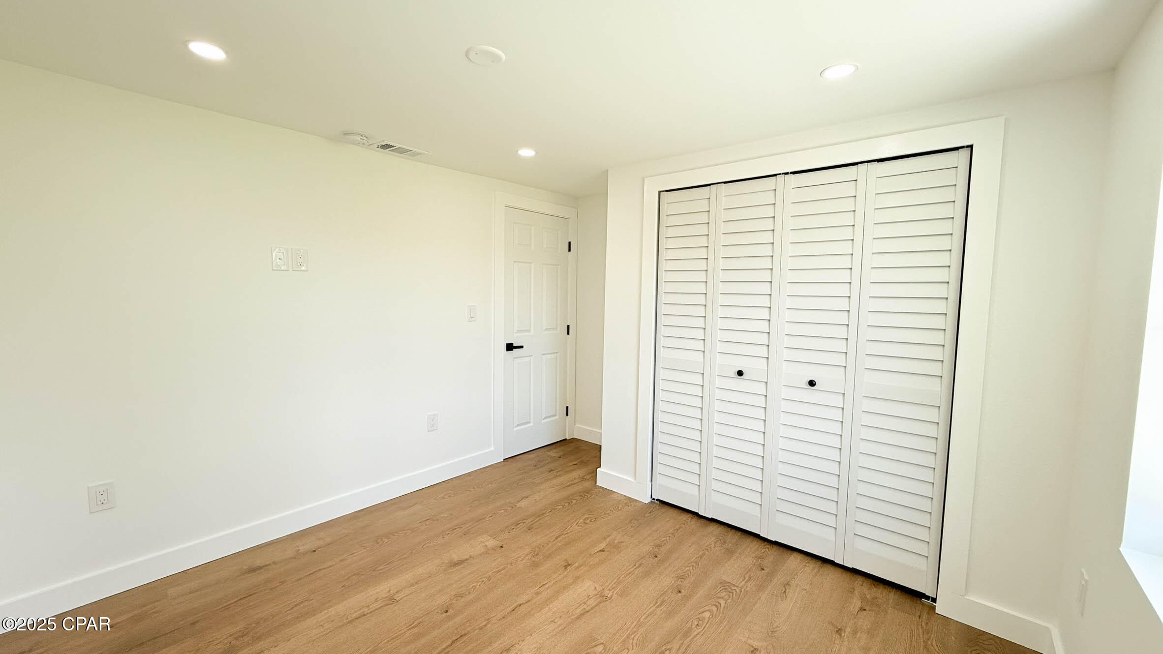 Oss5ewd4igaxlabzkm_o5v6be5j7whk2pyyvkdzhowu