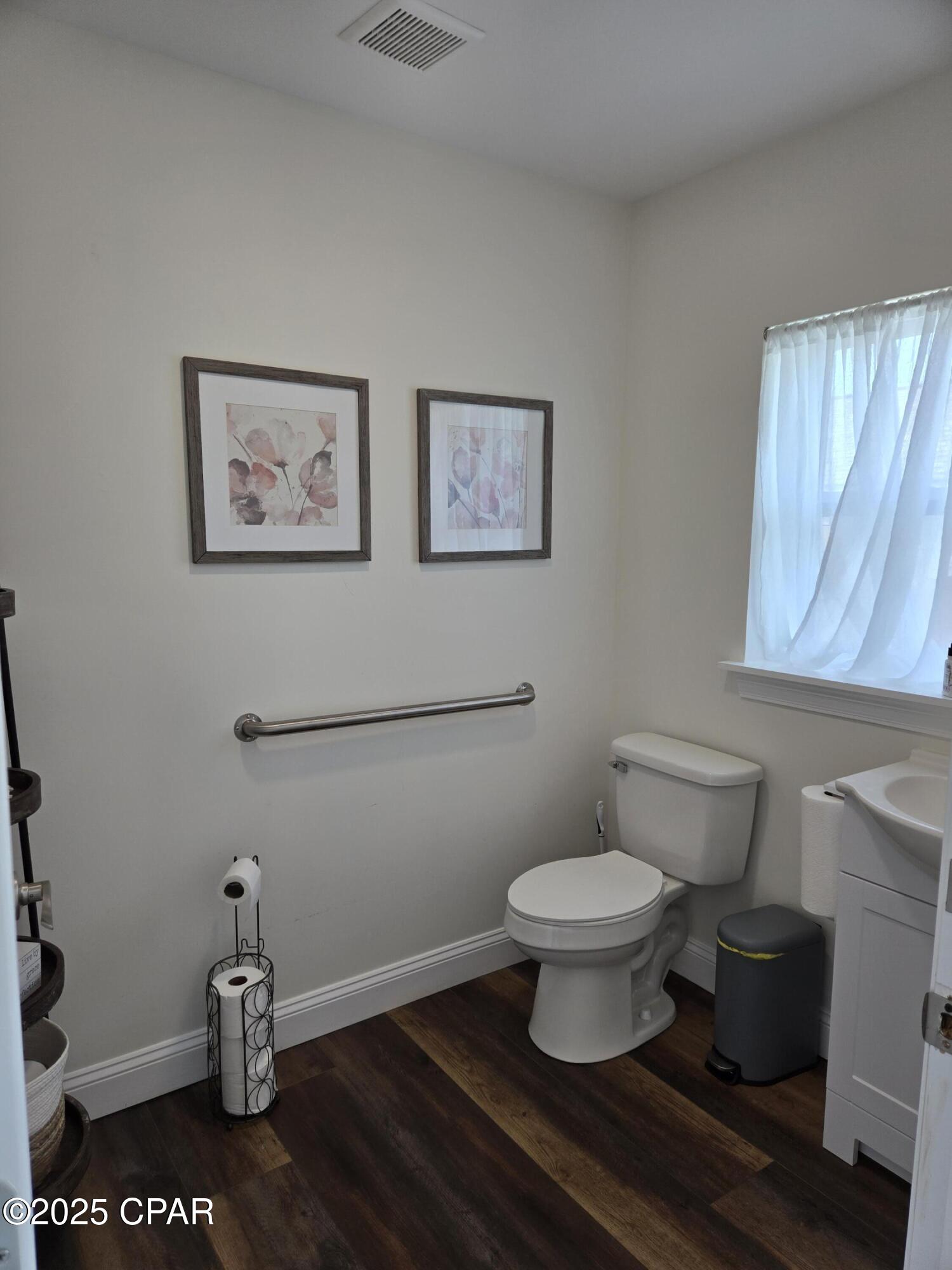 Image 8 For 215 11th Street