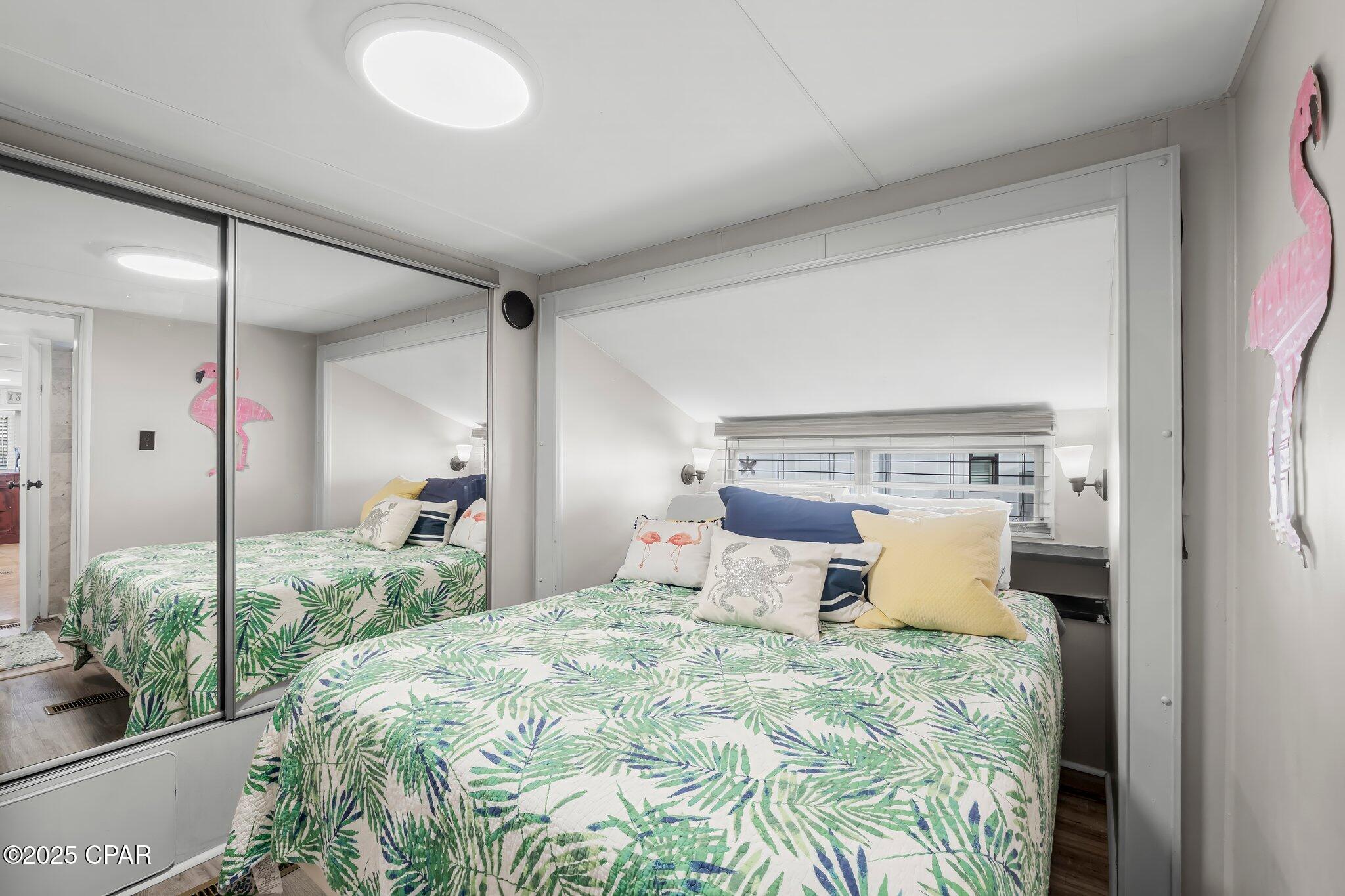 Zvbgx79bvfs_hisguiz9blurbm0pqit9r1dzrqnshfc