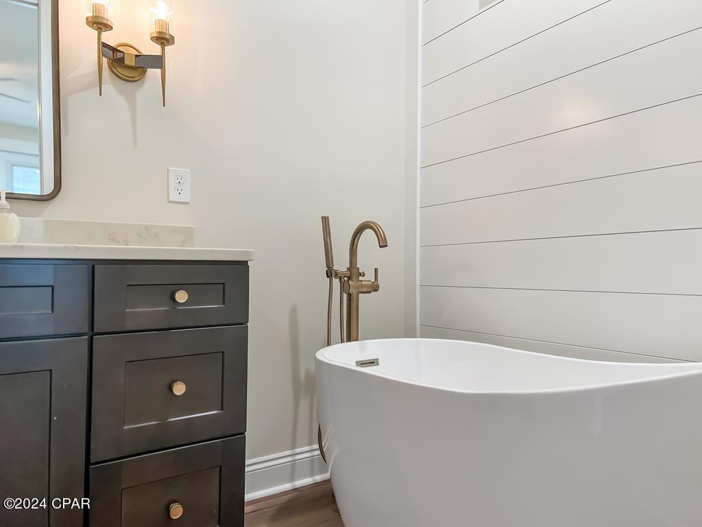 Q3kzlzajxia1hkqszejj7oec V6wynyab3ebgsdrocq