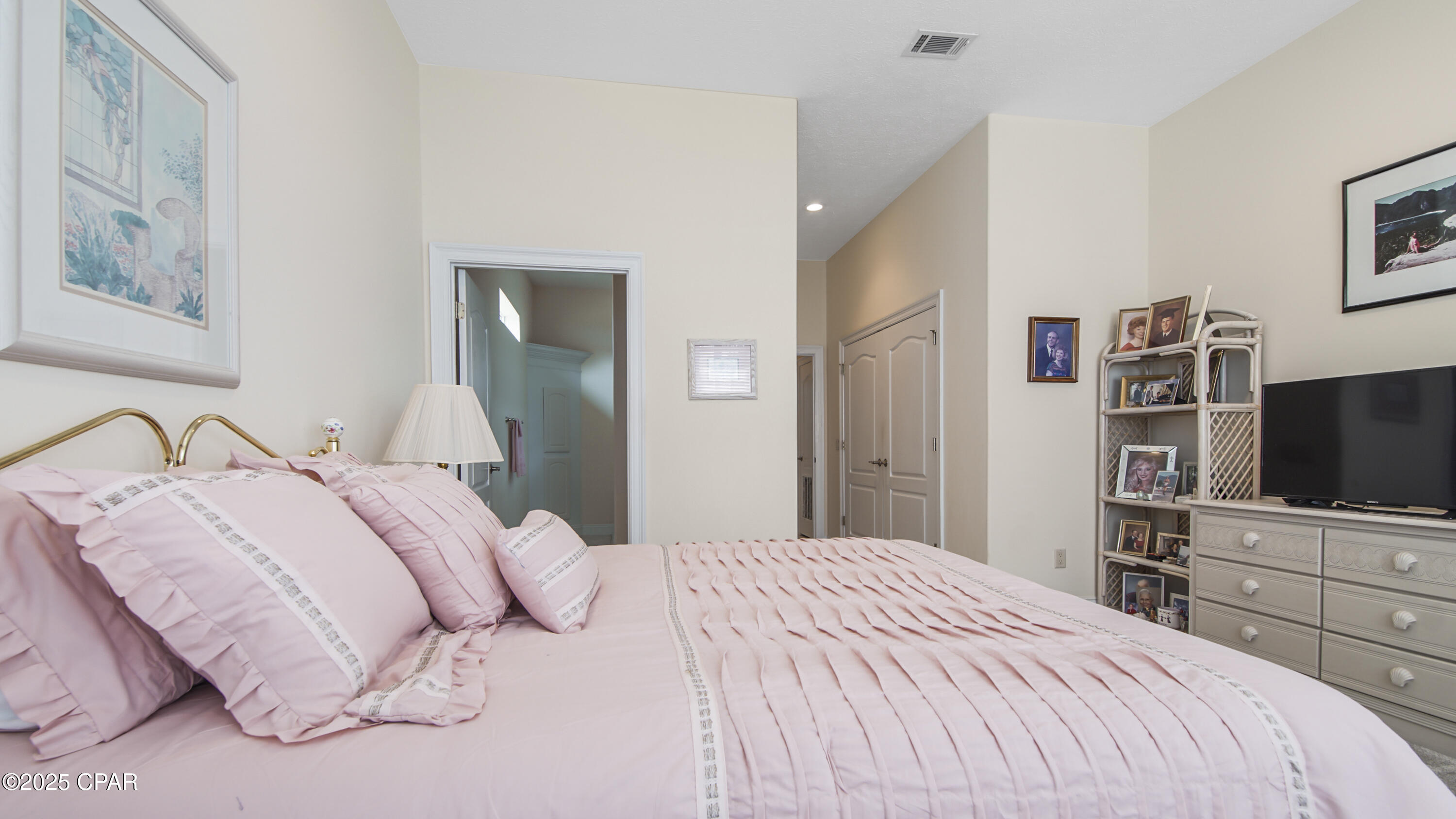 Awk7z_qrc38k Ku0_a252ldo7qrgwphgf55kfavwnmy