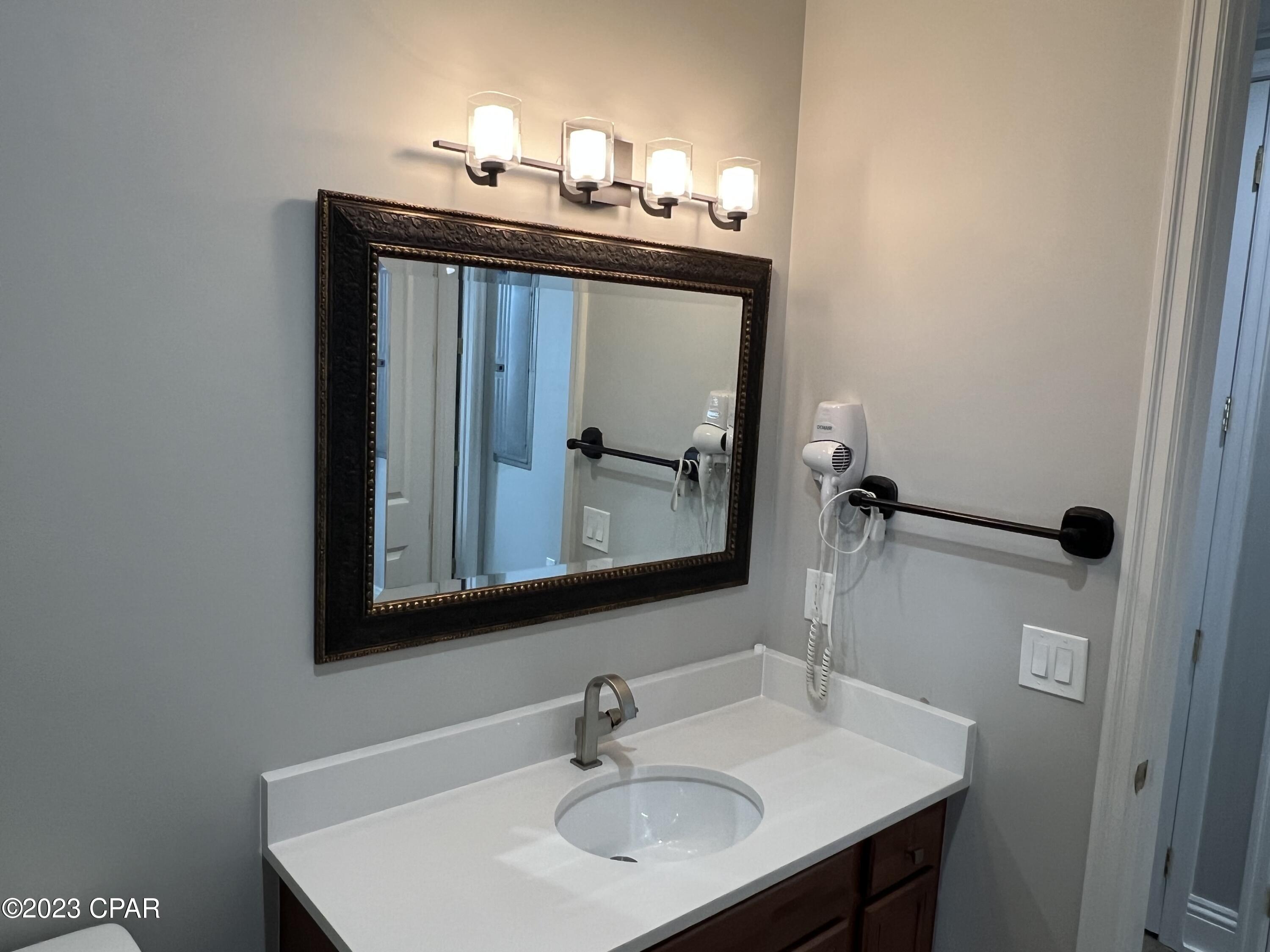 _5ct77capbydujc0hm8hirezppf4h_wei7m3oxbfjnw