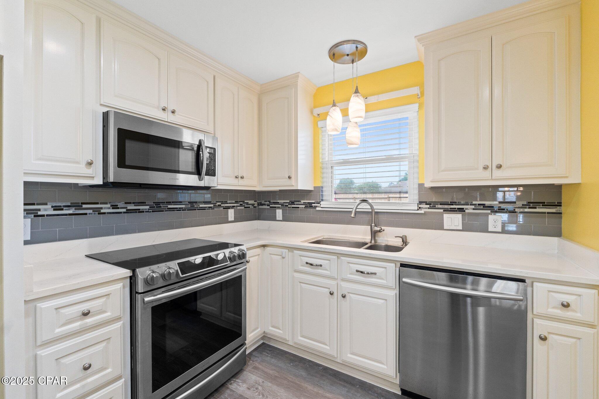 Rg5jtslkrbrqjen_ivzr Ieqhfup5qwdl1llcw9v9cs