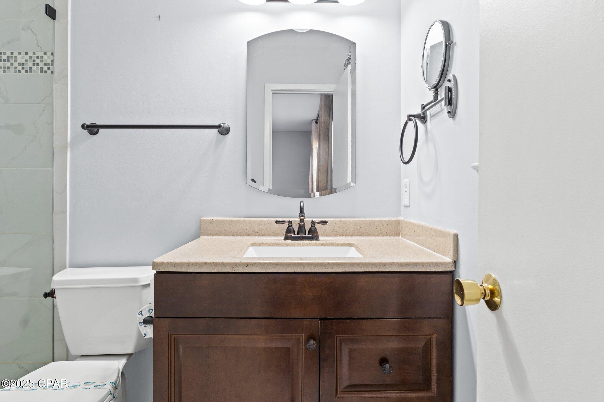 1kmftpf9_jhve8wdrjknty_oq3ovf6pob728bgdix_m