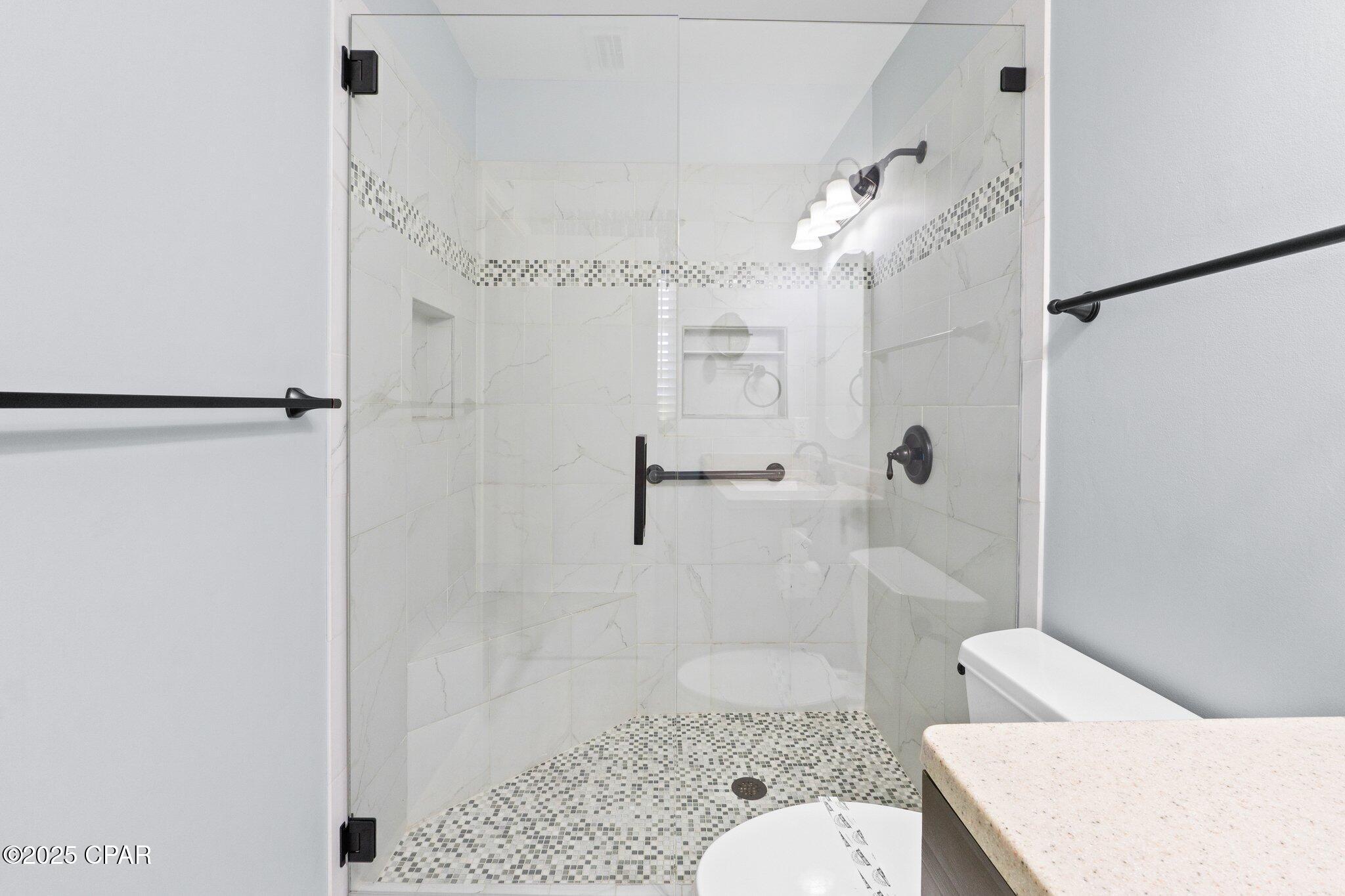 Qg Fs8waueho 3chvuzqqoixw2atyn1ro4f1jcvwhyk