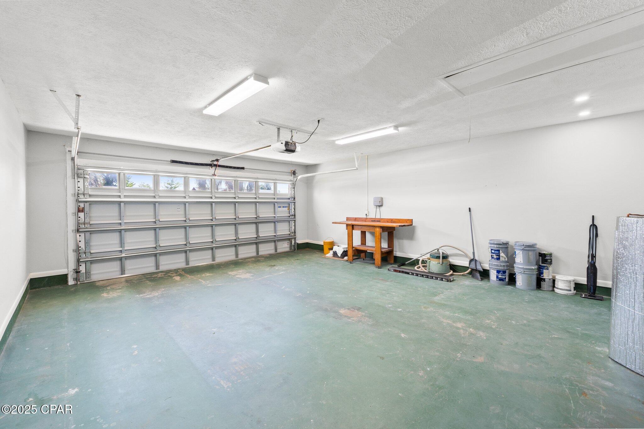 Uwg1bbc_eoxhu54xduklf7cztweshyk0f_ukhhzboje