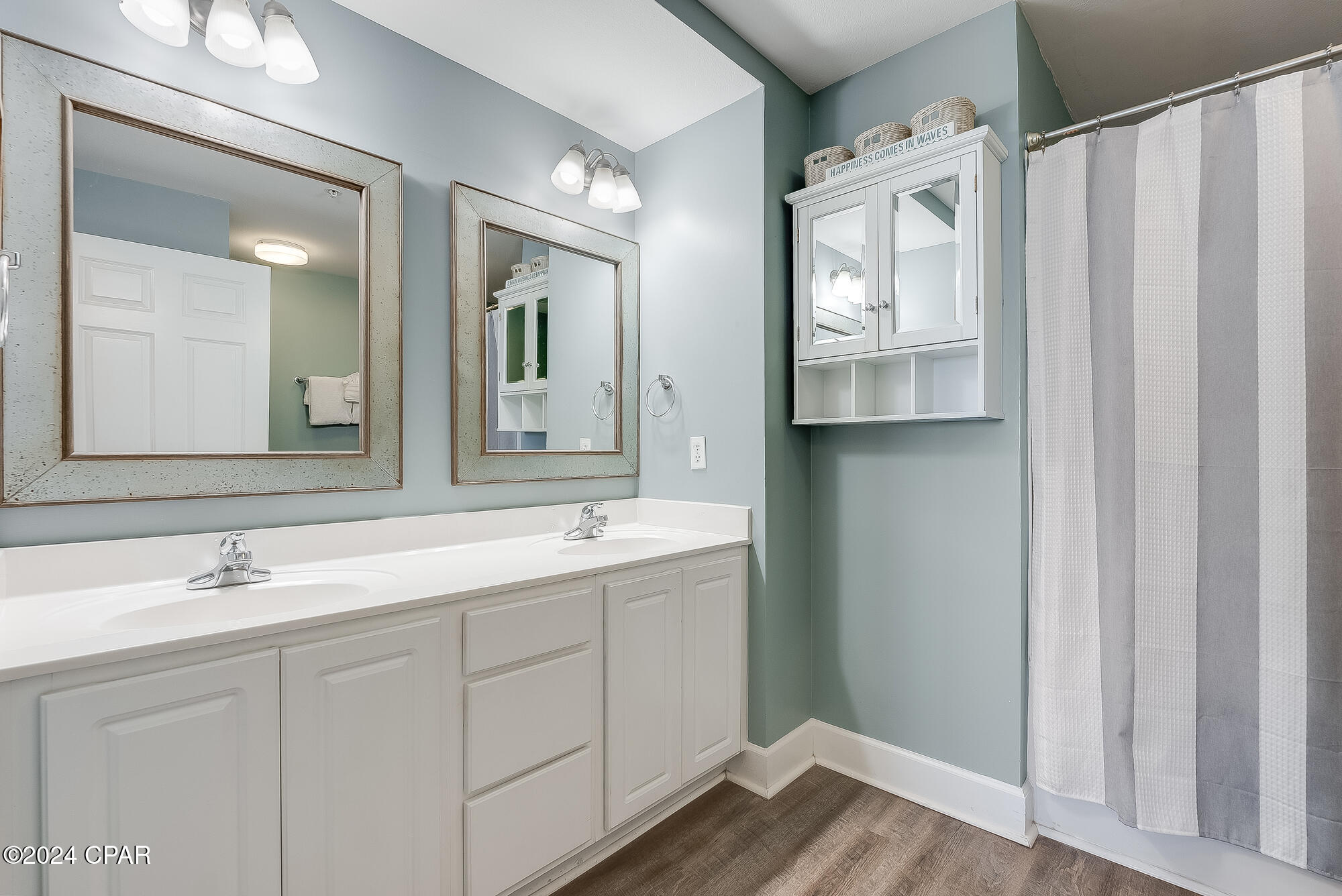 Cqvgwxhr4z4h6xu9p_xlkhpzczr8pq5vurvfsfps Z4