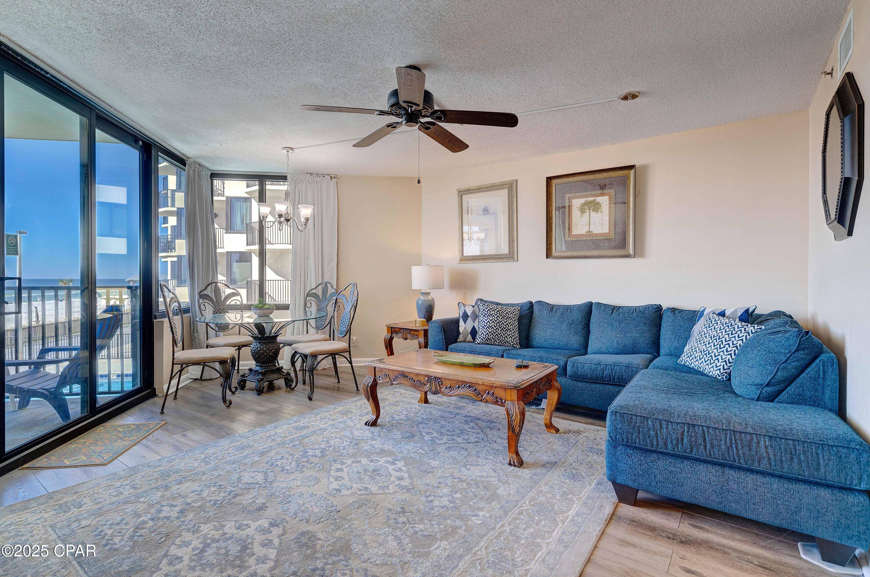 Image 3 For 9850 Thomas Drive 211e