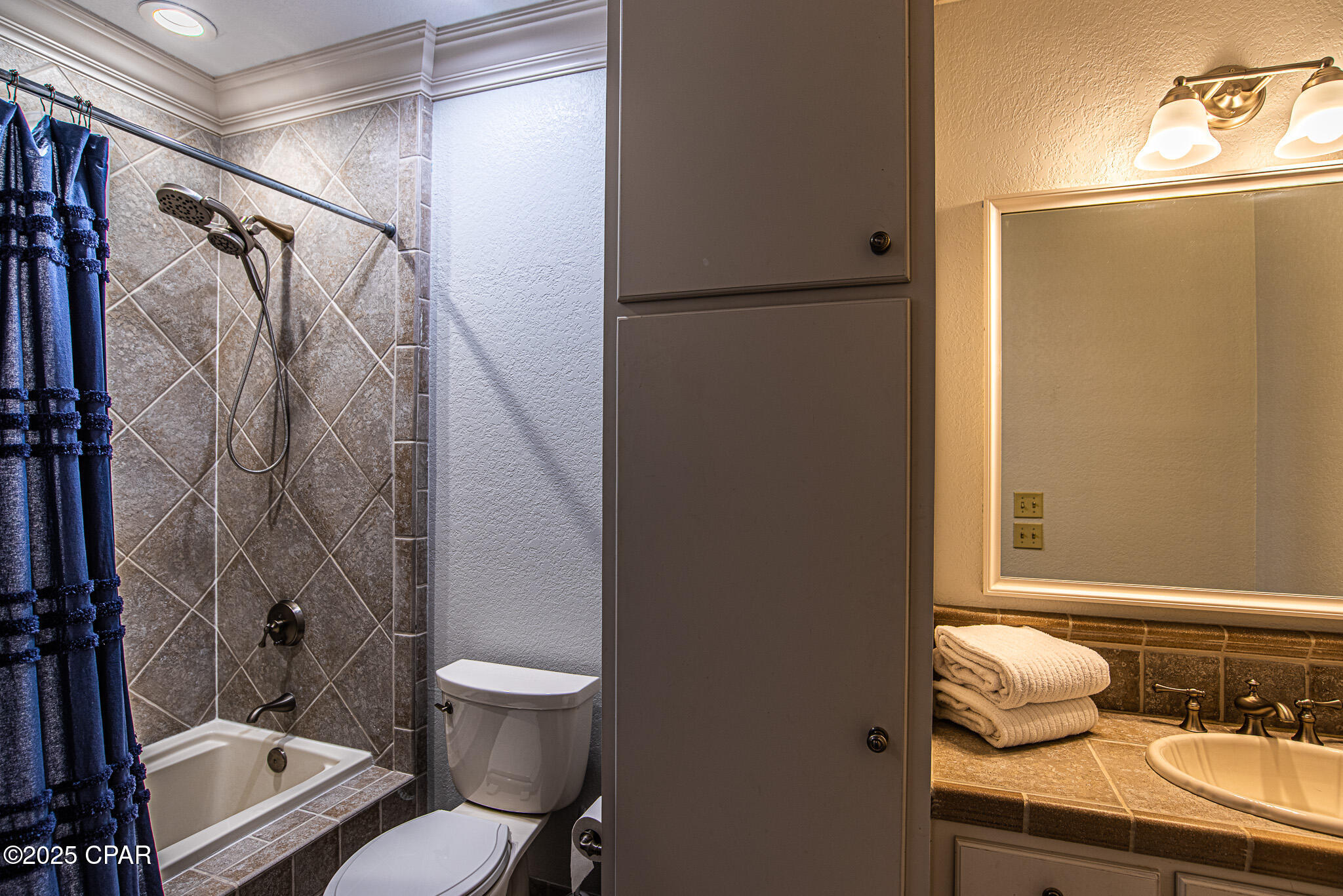 Jwjz Roehlgn1i69wl2p3uuwboyaaqpdrtcj4rrnx_0