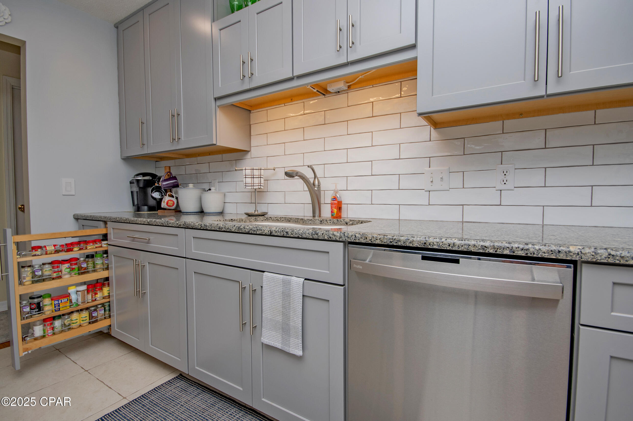 Mk8ai_q5zeu1avkck Z0xeasnt49bj52xpczlxqblrq