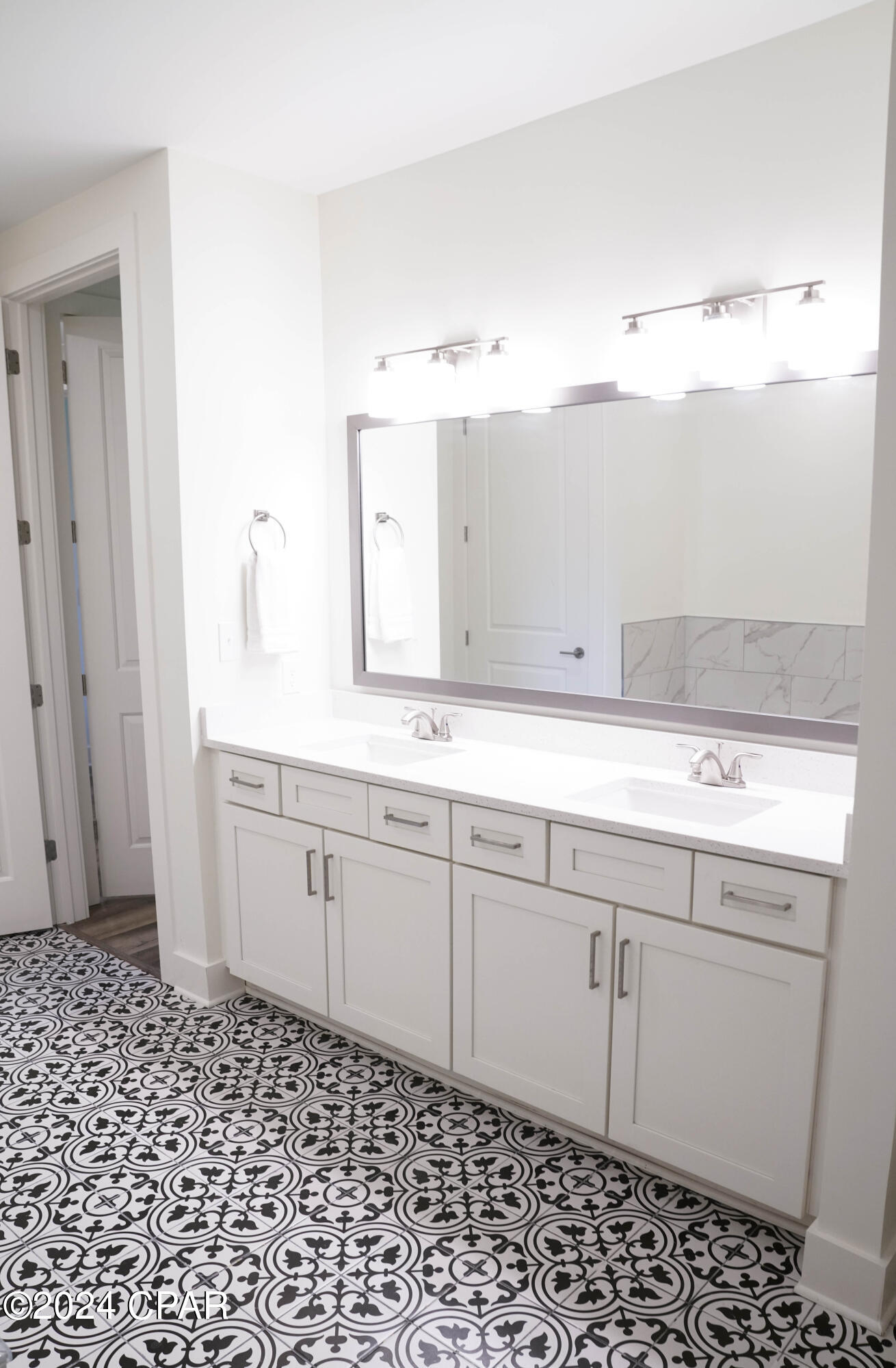 Kmn 8rgbksj2cv45mirixsoukc2z_kwkalkbeomlopc