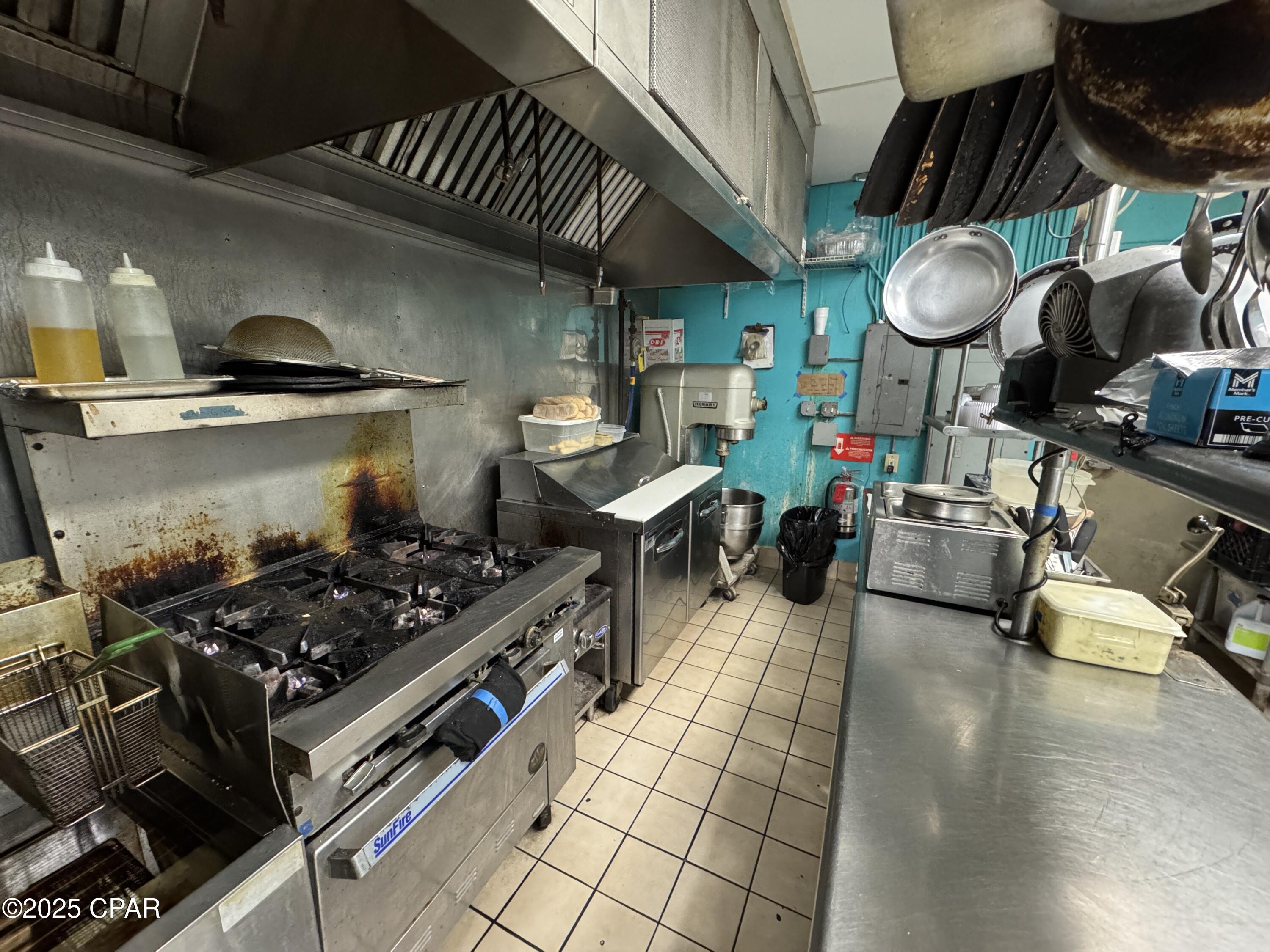 Rievspue9q4e9v9lpjkuqkjogws6kn_9clfm6yhvj04