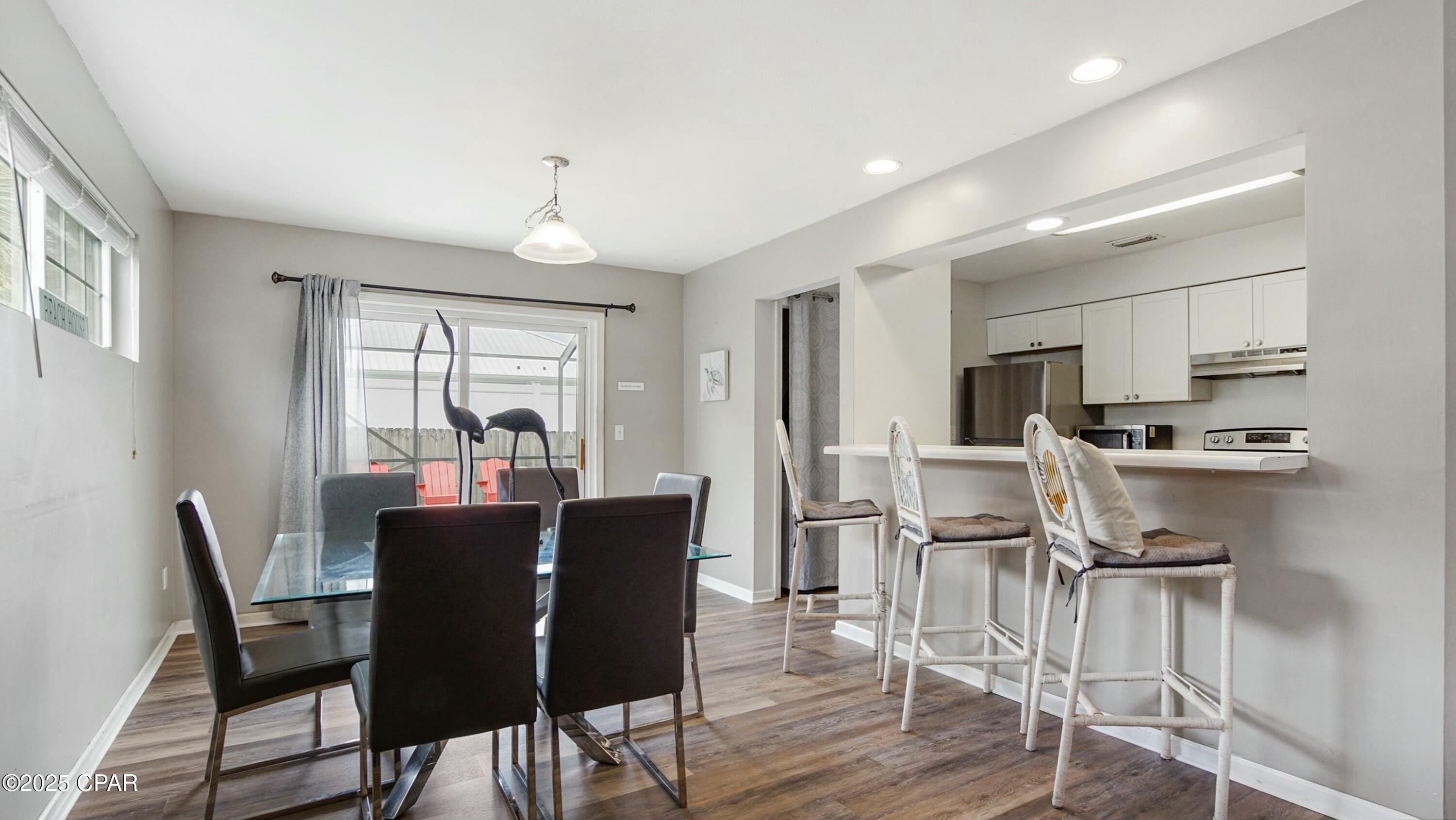 E8dgoemcossi6cjz3brp3rzvx_ml3mjij03z8eft0uw