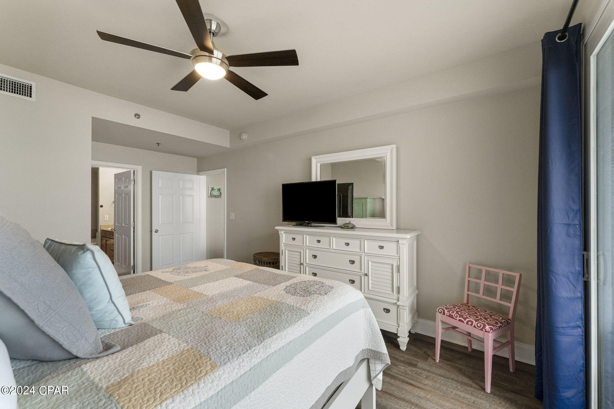 Image 9 For 9860 Thomas Drive 1126