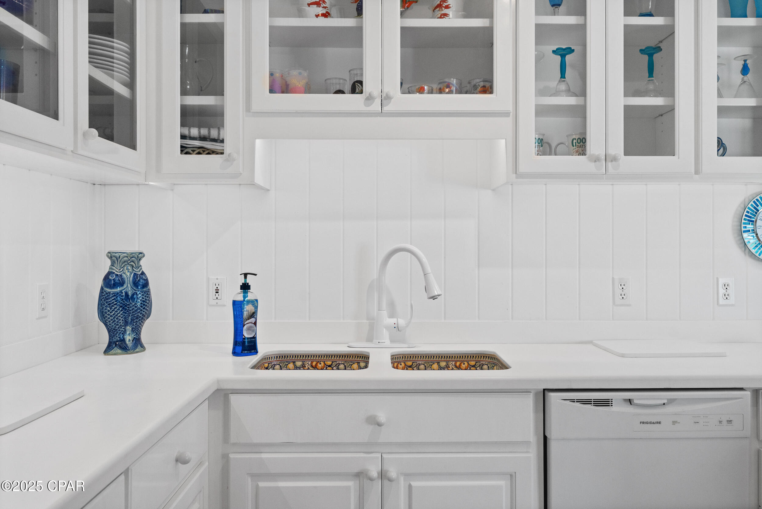 Image 19 For 16519 Front Beach Road