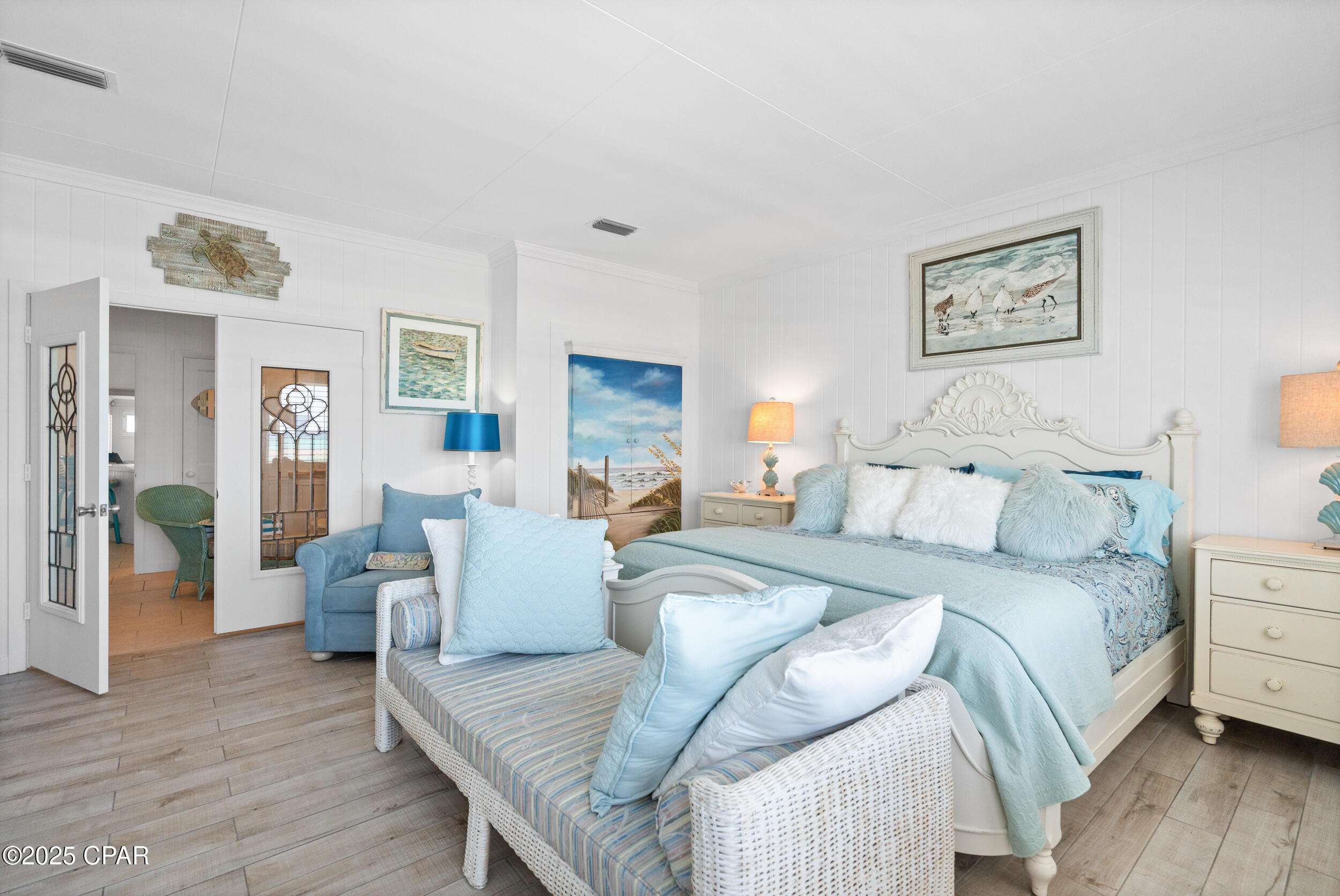 Image 25 For 16519 Front Beach Road