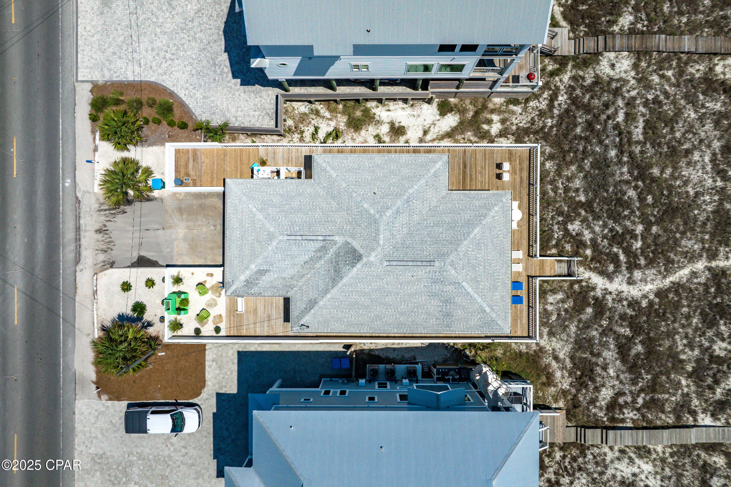 Image 53 For 16519 Front Beach Road