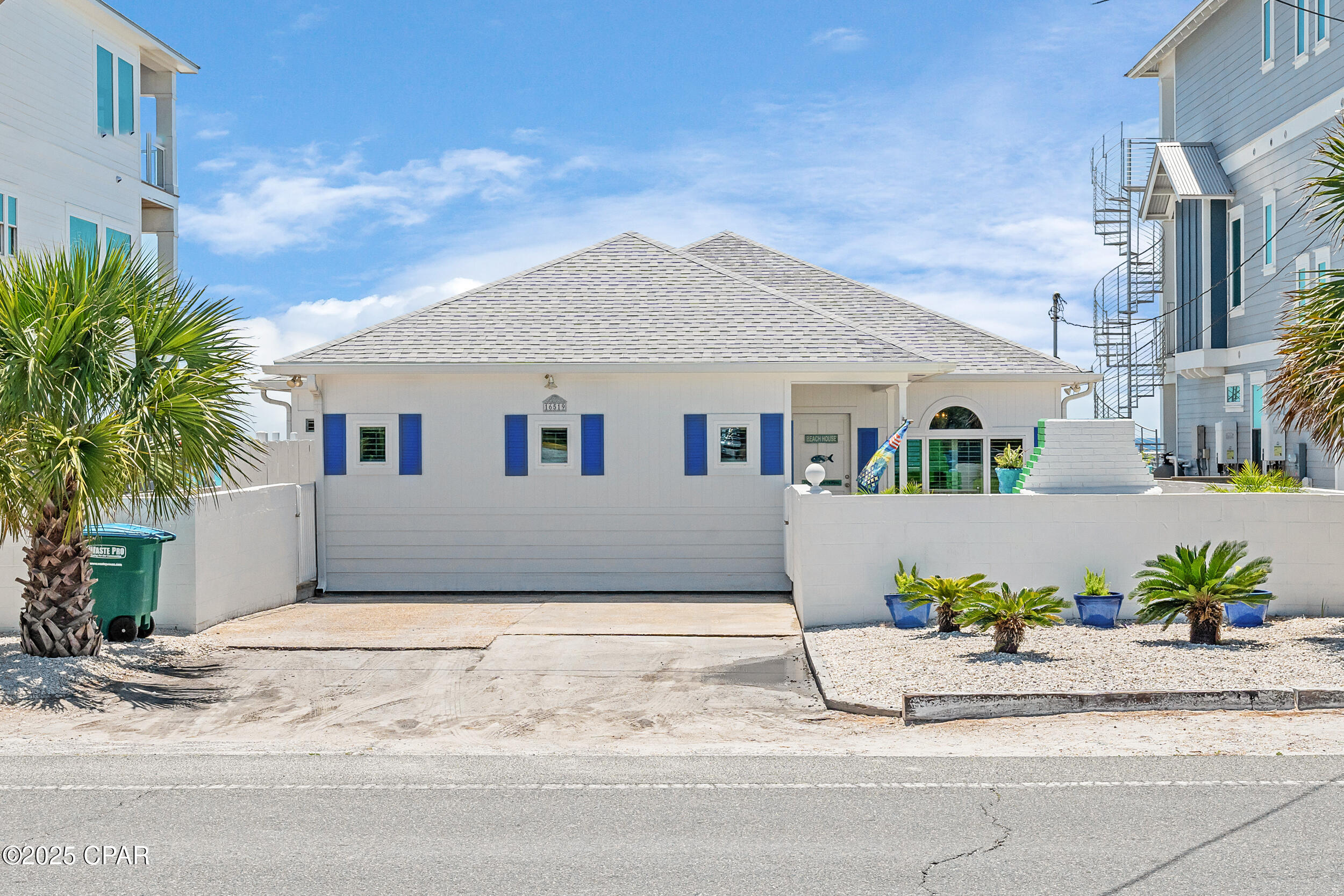 Image 6 For 16519 Front Beach Road