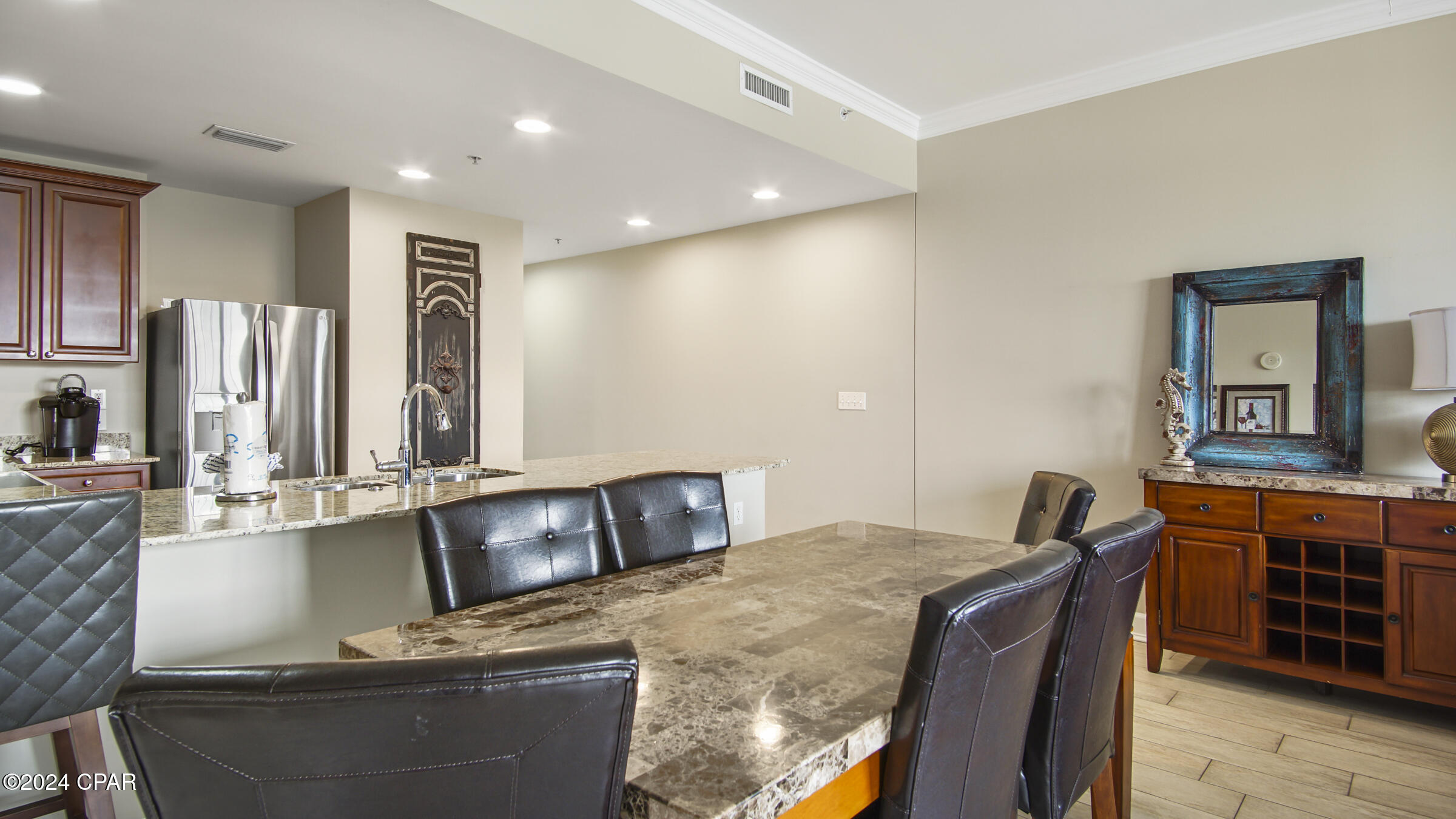 2cyi7nfia934ddlg74adwg 1xr Xmqfr_akqbnk02d4