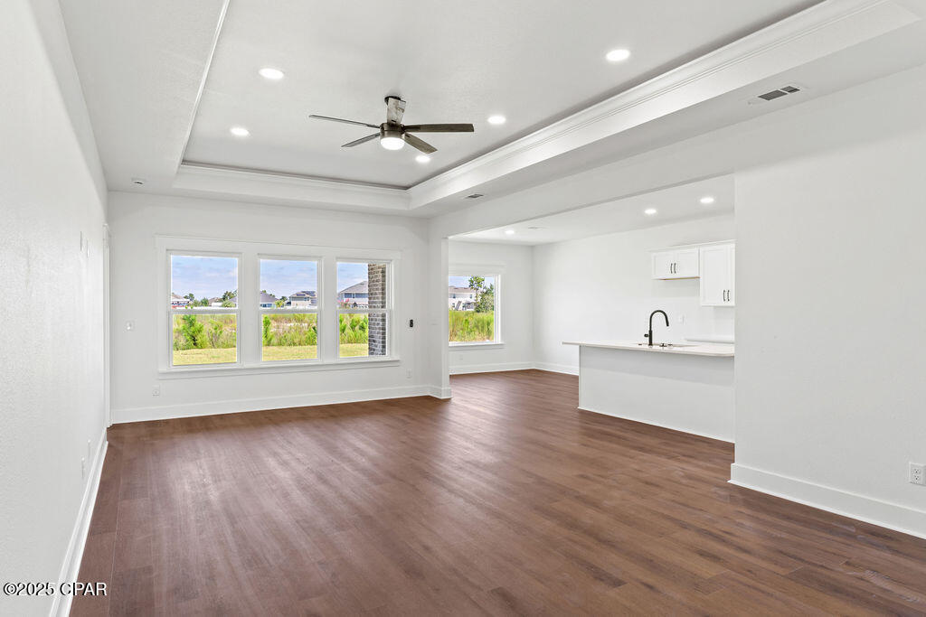 Qlekfewjuqqcn34rwwsvyq O3ruaxn50dbop 1xvpsy