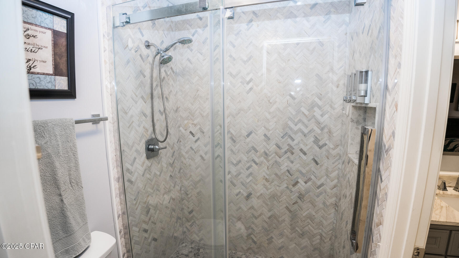 Image 14 For 17462 Front Beach  60202