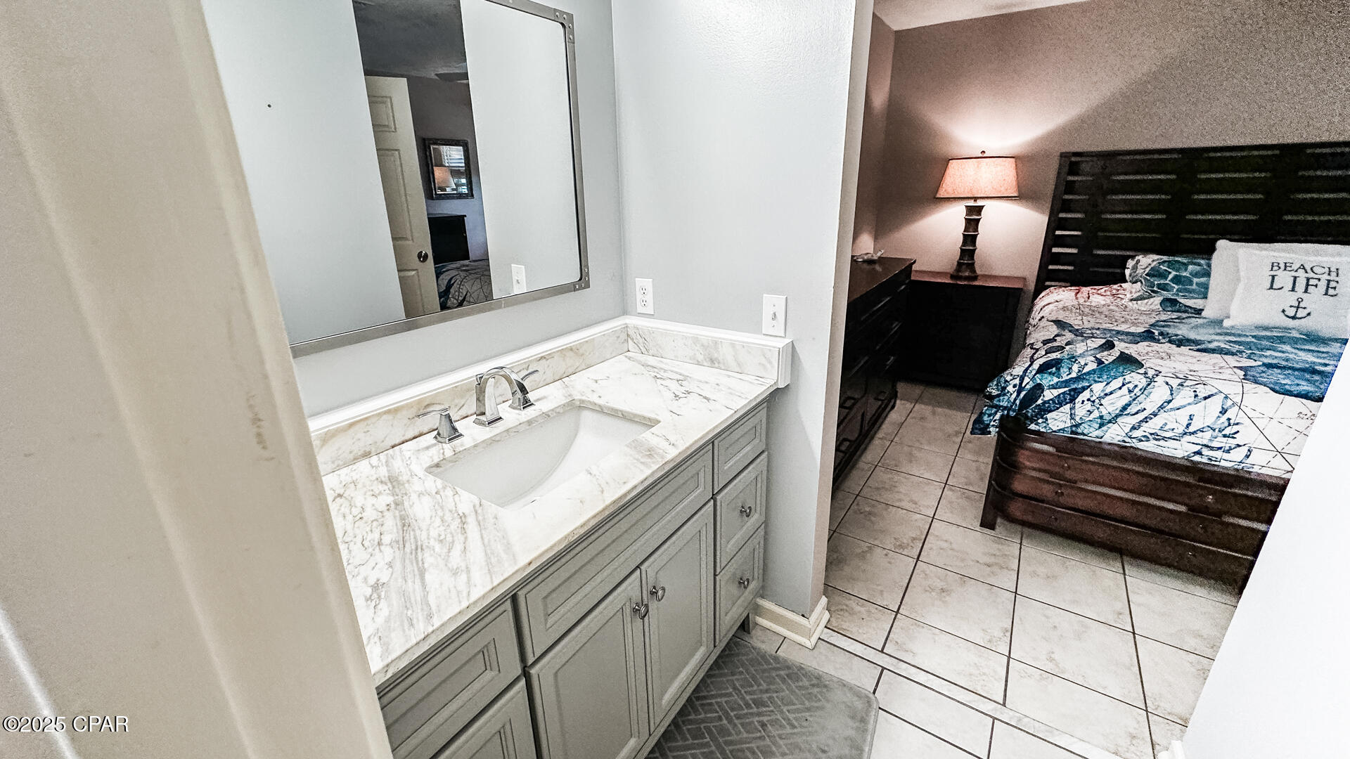 Image 23 For 17462 Front Beach  60202