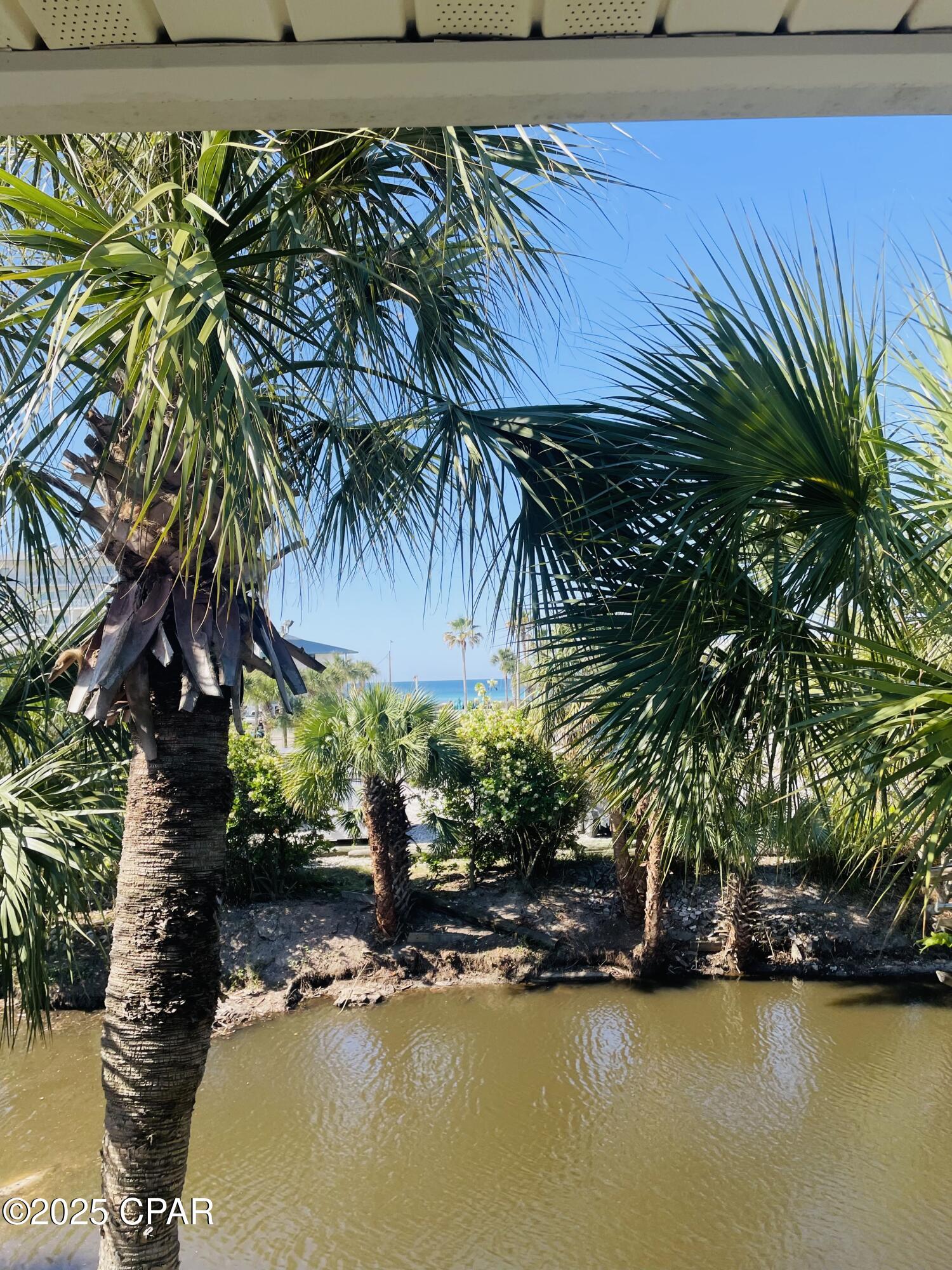 Image 32 For 17462 Front Beach  60202