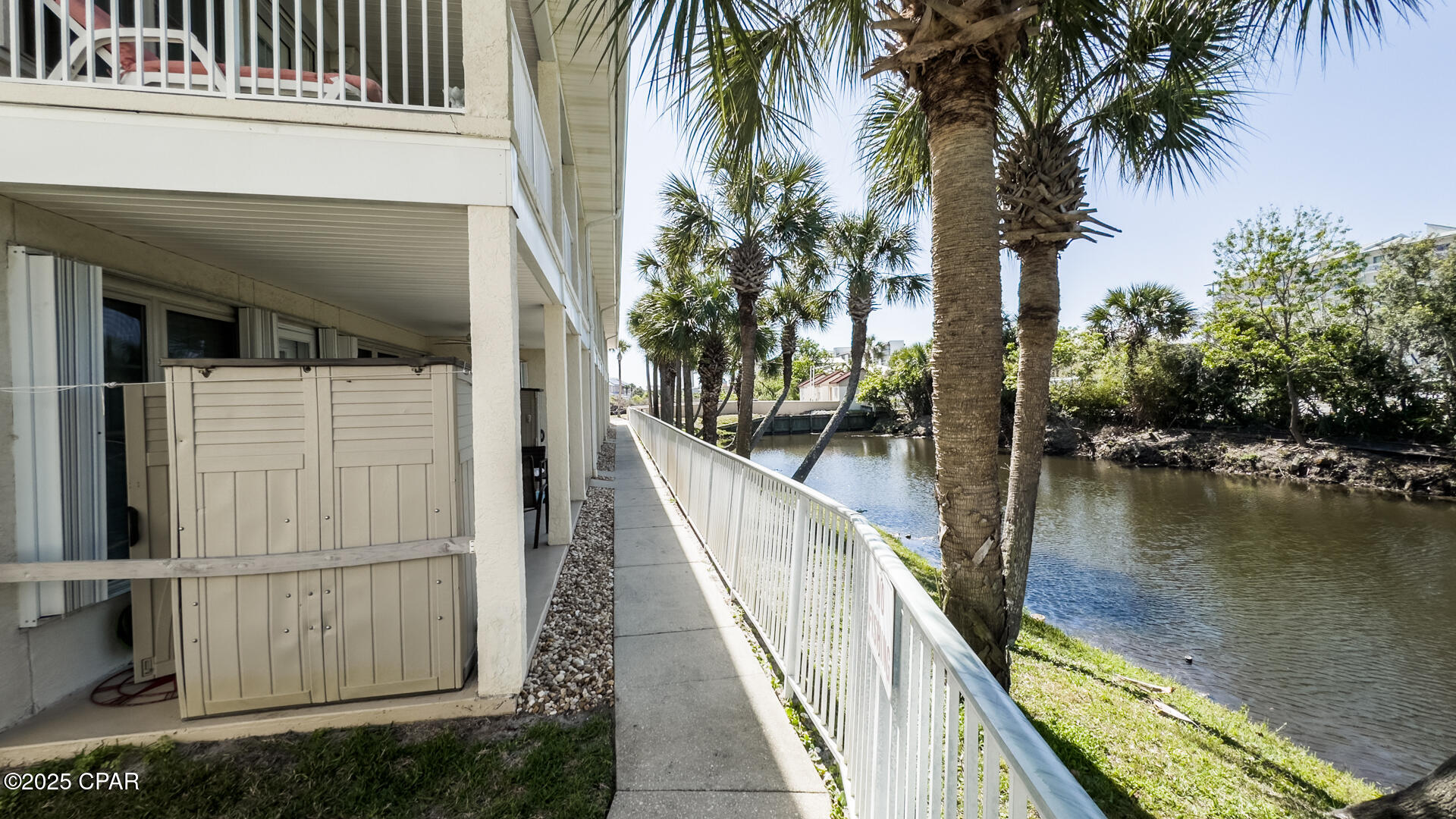 Image 38 For 17462 Front Beach  60202