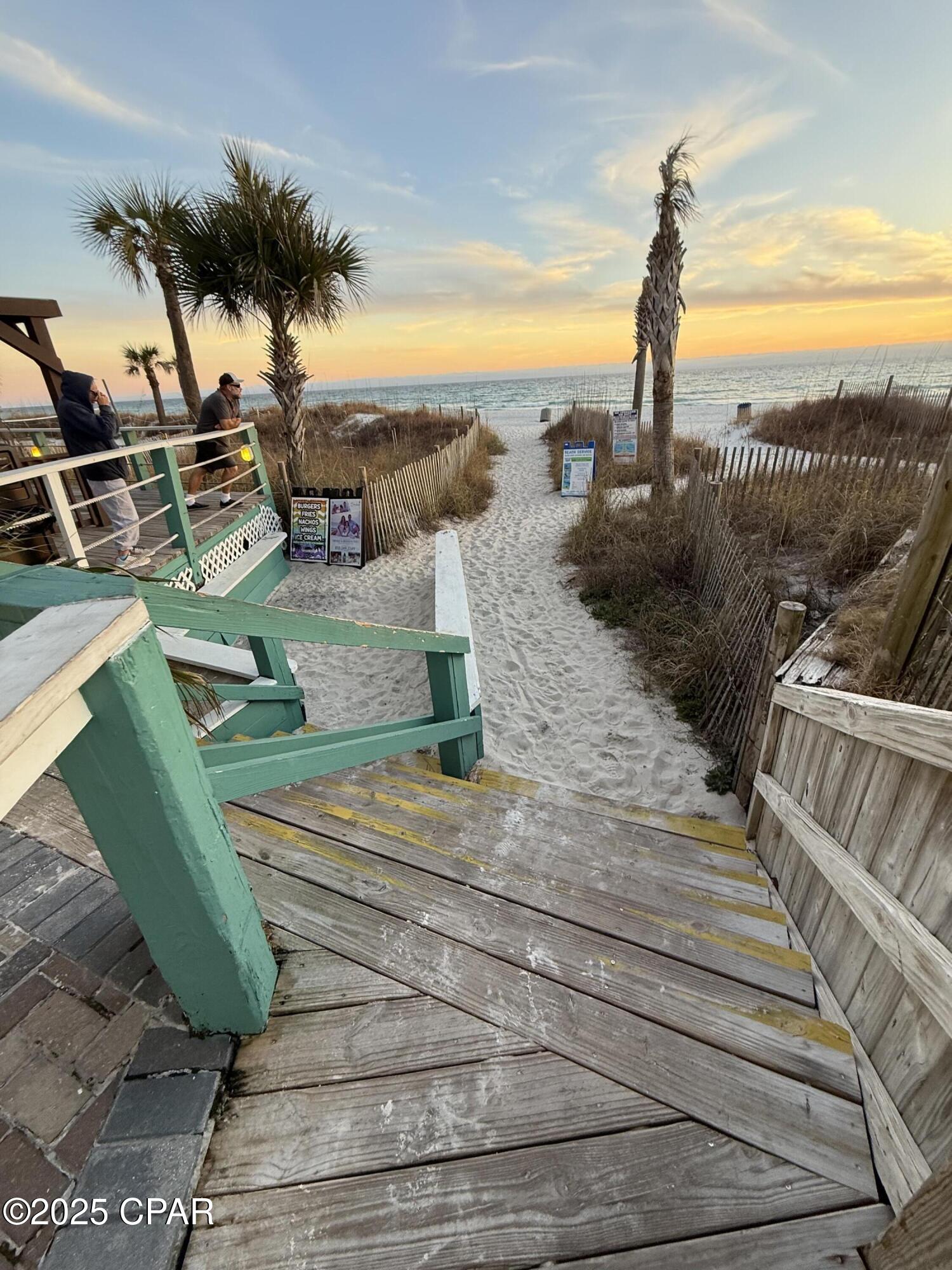 Image 47 For 17462 Front Beach  60202