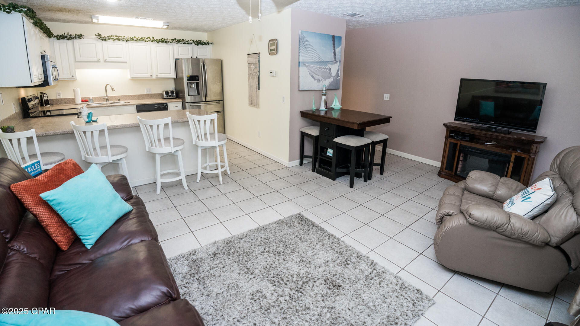 Image 6 For 17462 Front Beach  60202