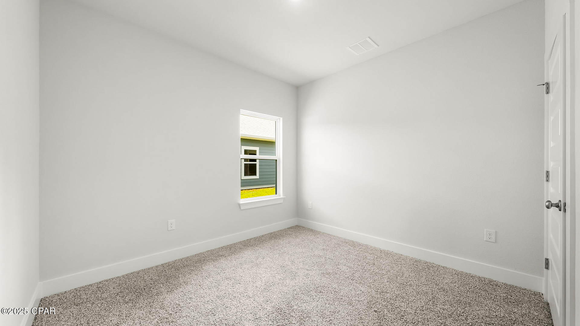 Image 20 For 698 Norris Drive