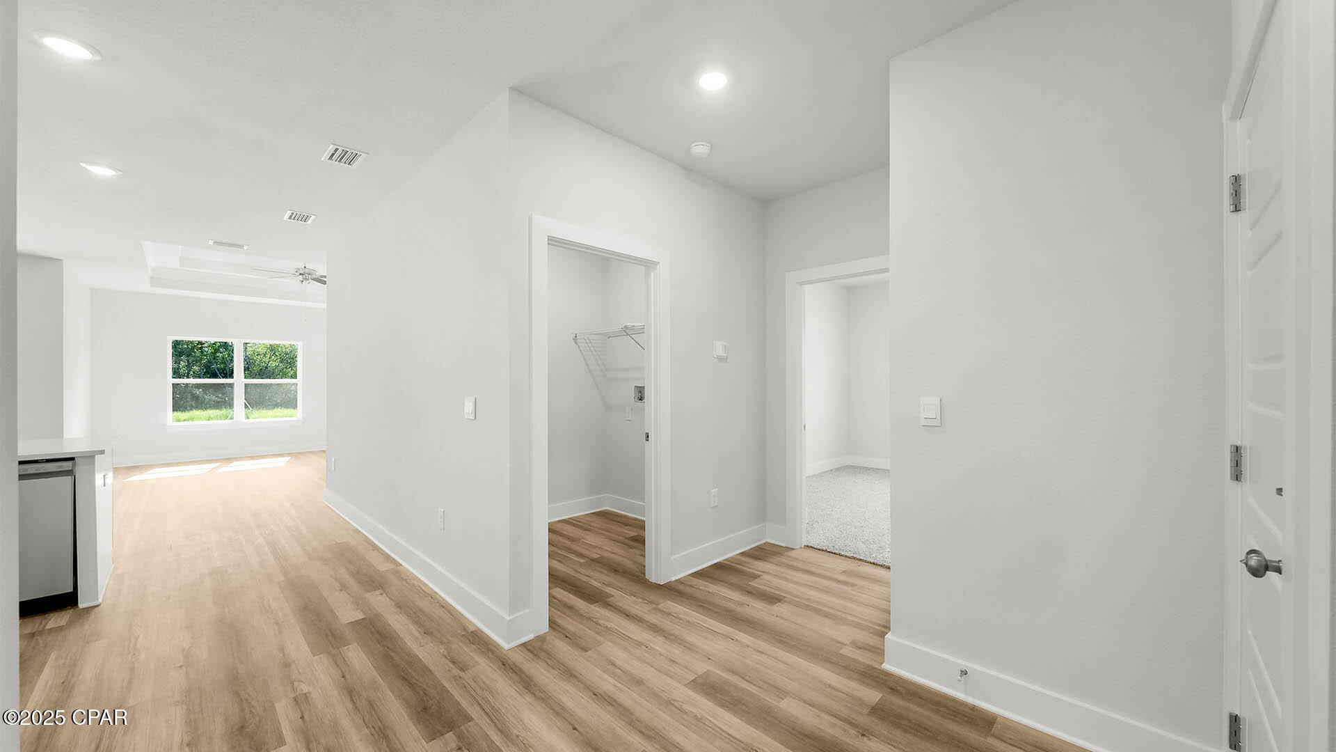 Image 7 For 698 Norris Drive