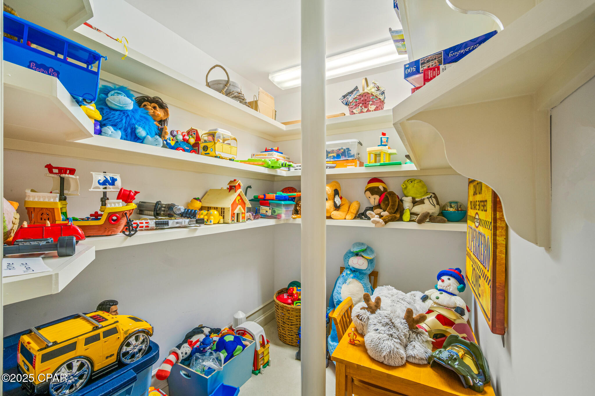 Ueei5iocb0sfbgqf 5ykqcjlzigqsz1opj_n5qrgte8