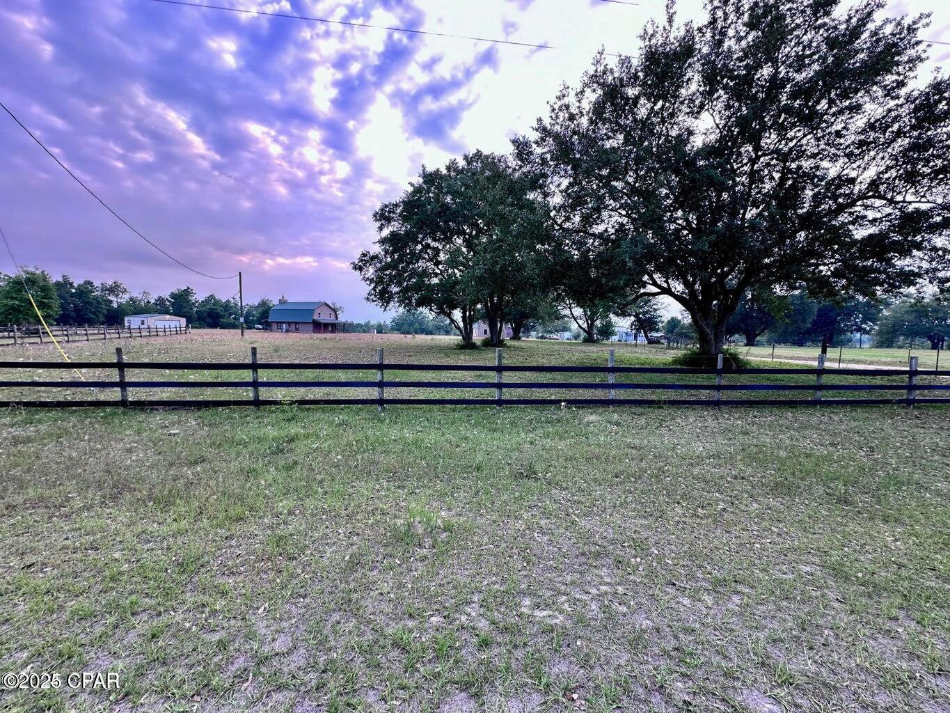 8pwyvq_fui4kdntsrevbiuvz_smcz5lt6fip1x0ioqc