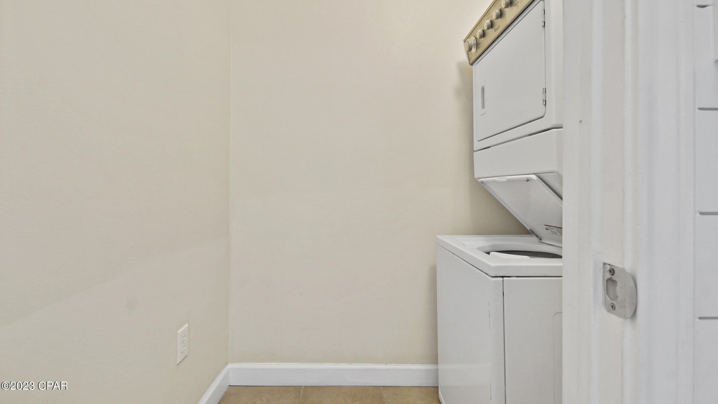 Dr3_t19y00qs 4sd_1aeyxavwmpm Jwh2evp8rp1xhw