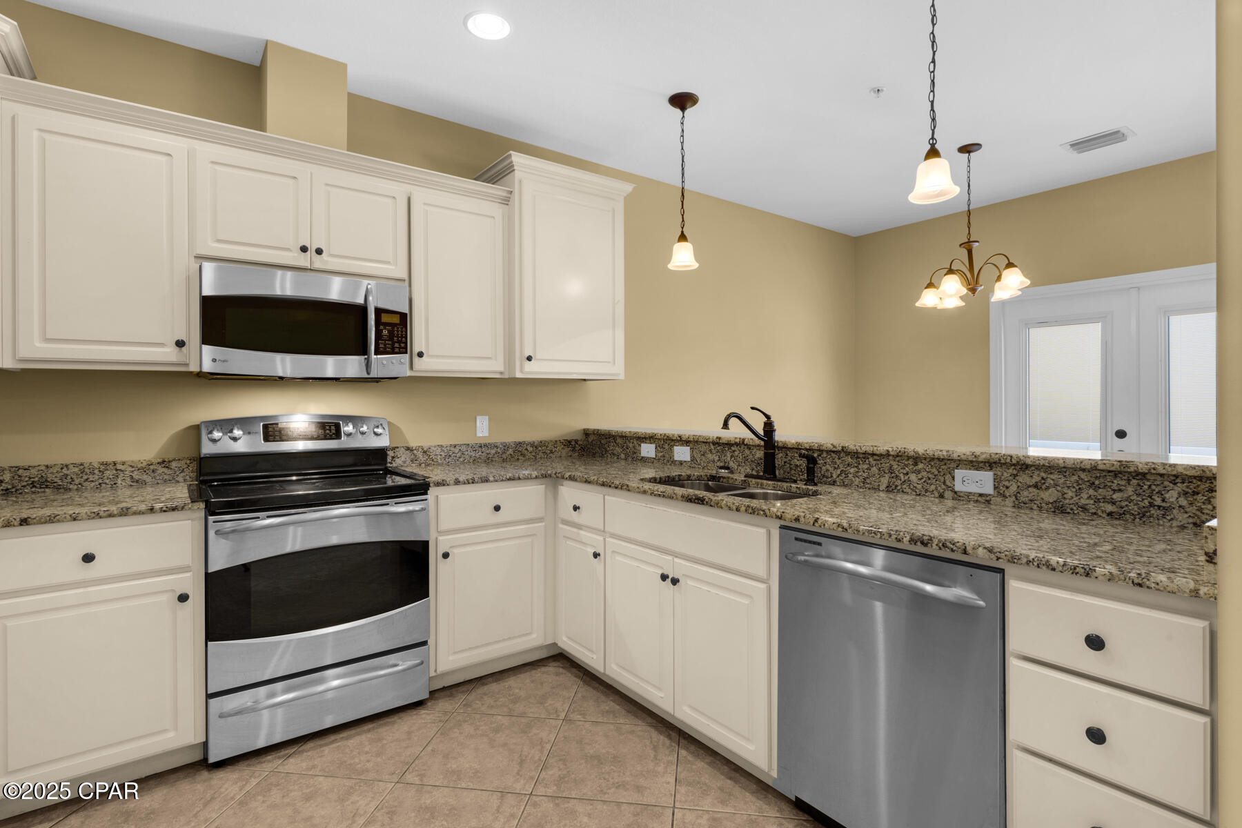 Wcqx3btv2trrgptquevsfrhak3otf4g6ysvoiglz_y4