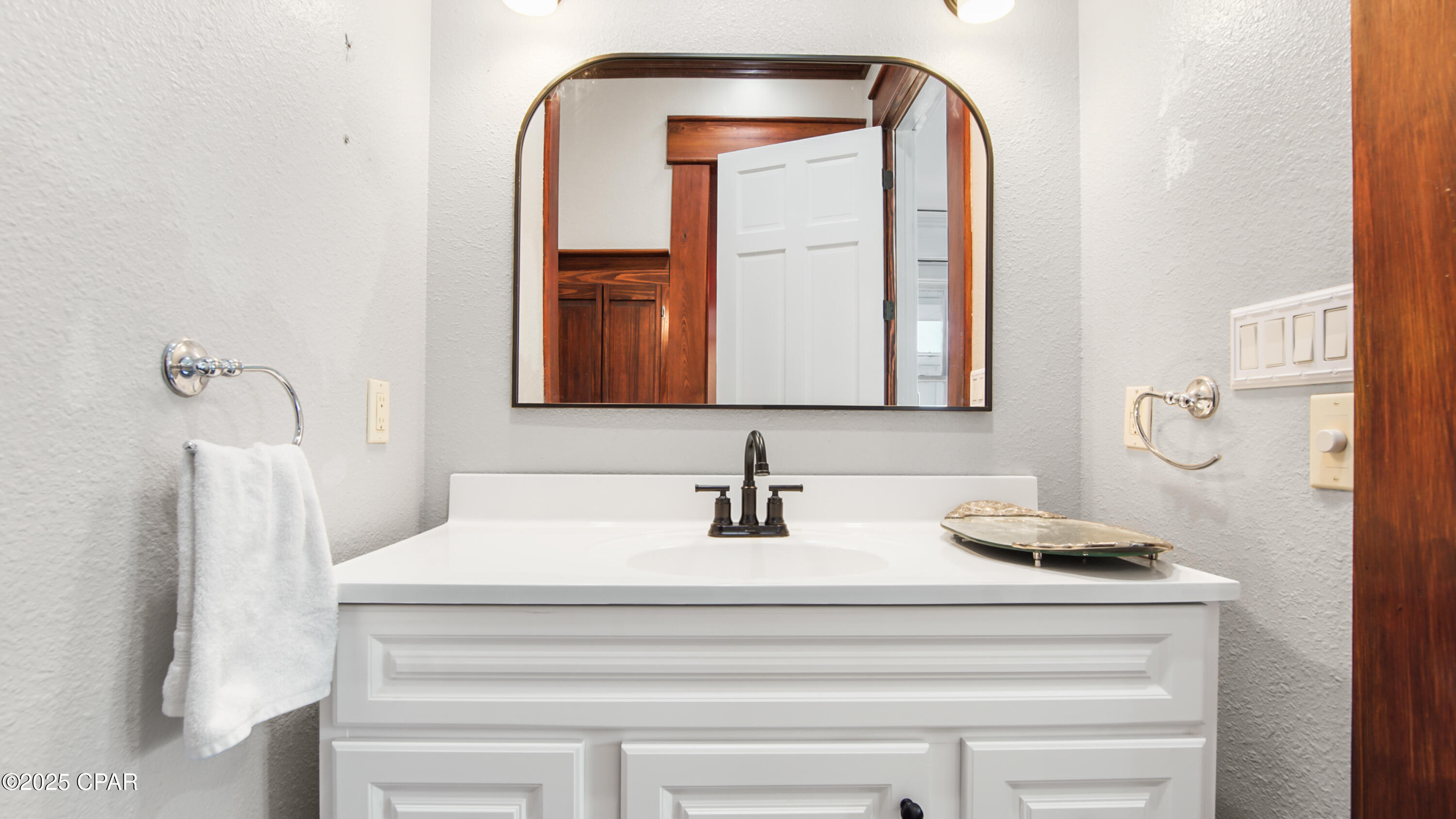 Dwqqqd0oy1ohvy3lcw42v6vgusxelfowdicchdis8vk