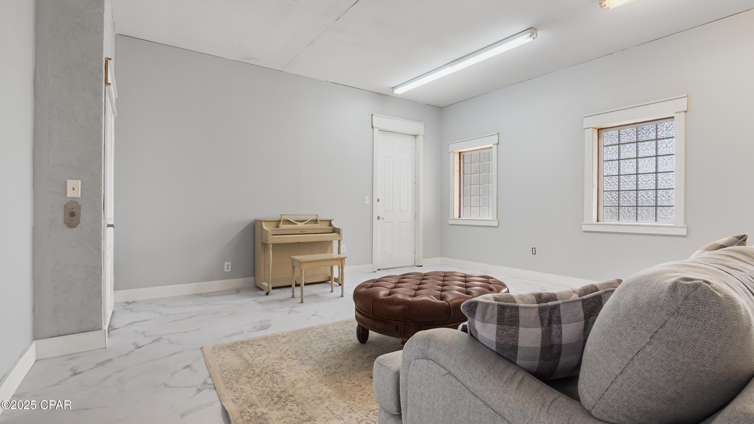 Y5g1y5xpxny5hdueweiooa Garcaqf9_4h_toj8euzm