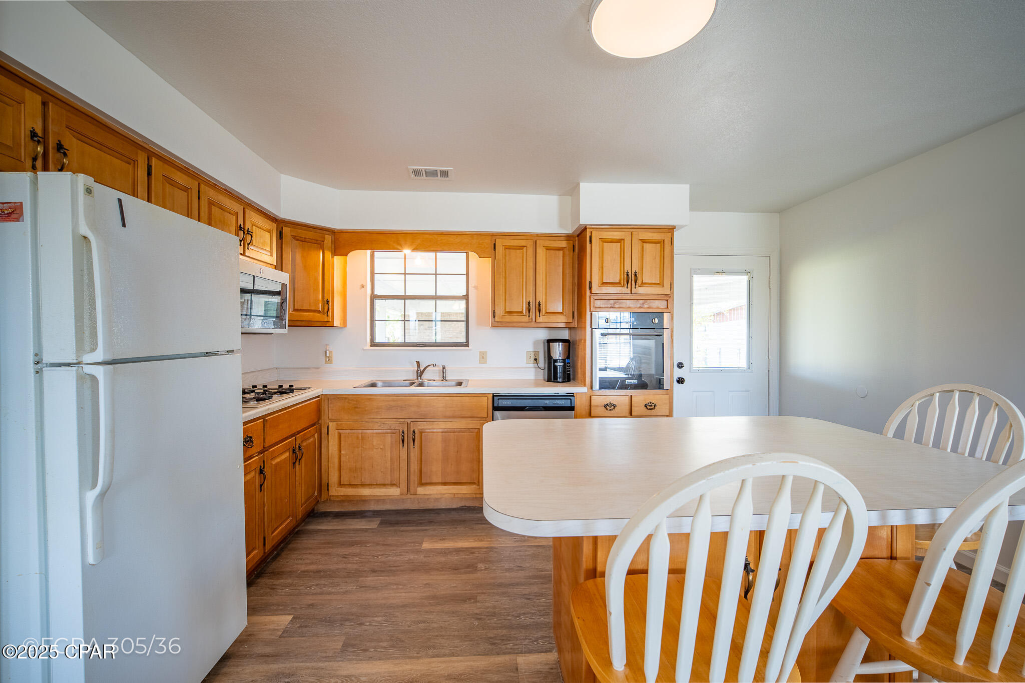 91vjl21riqwhuywthnelqp_twfhyr4x8tkkhzfol_sq