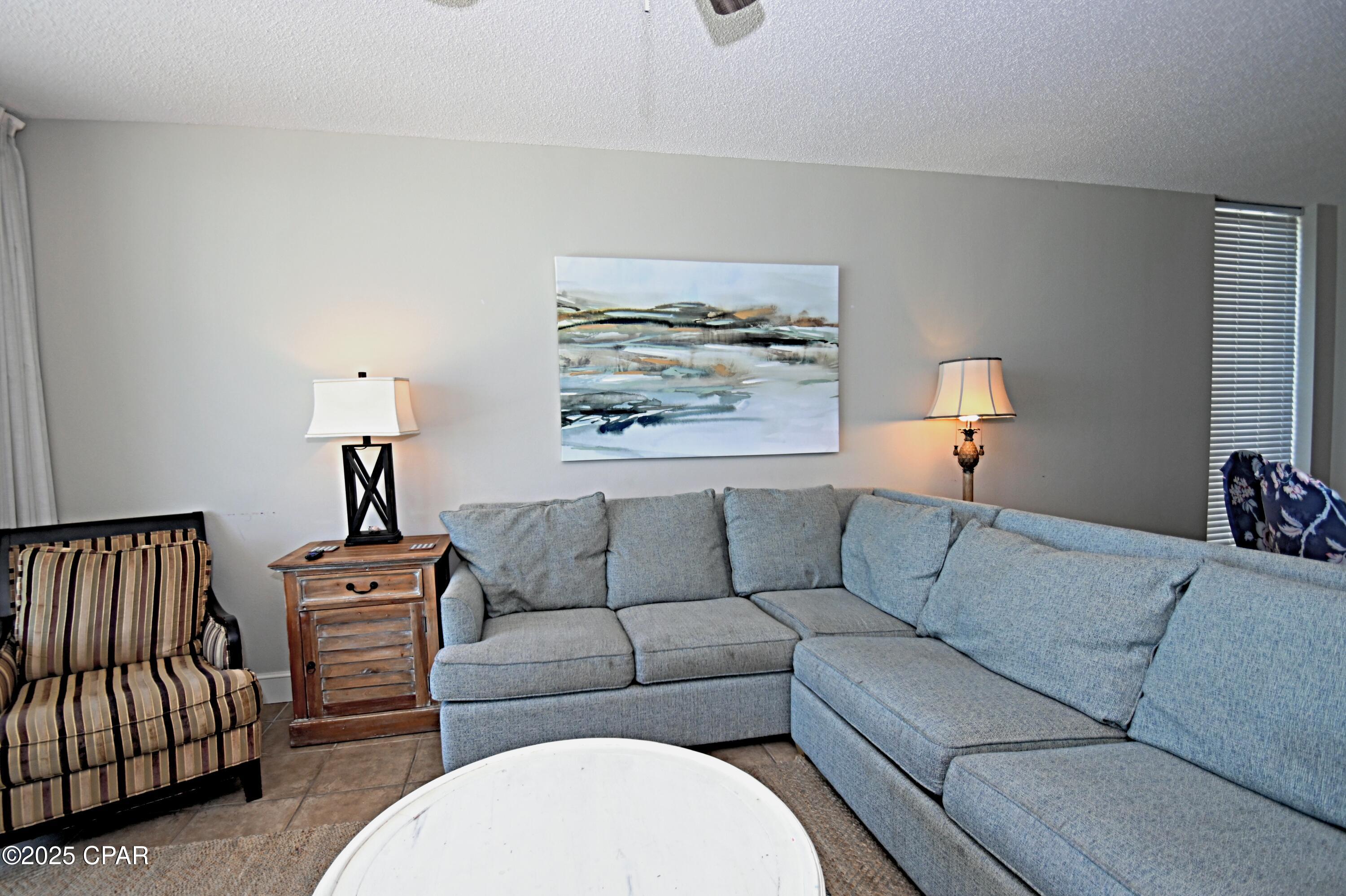 E25quwxkxa 9r3jxdmkgxfal7isuuuvlboe5xlrnazs