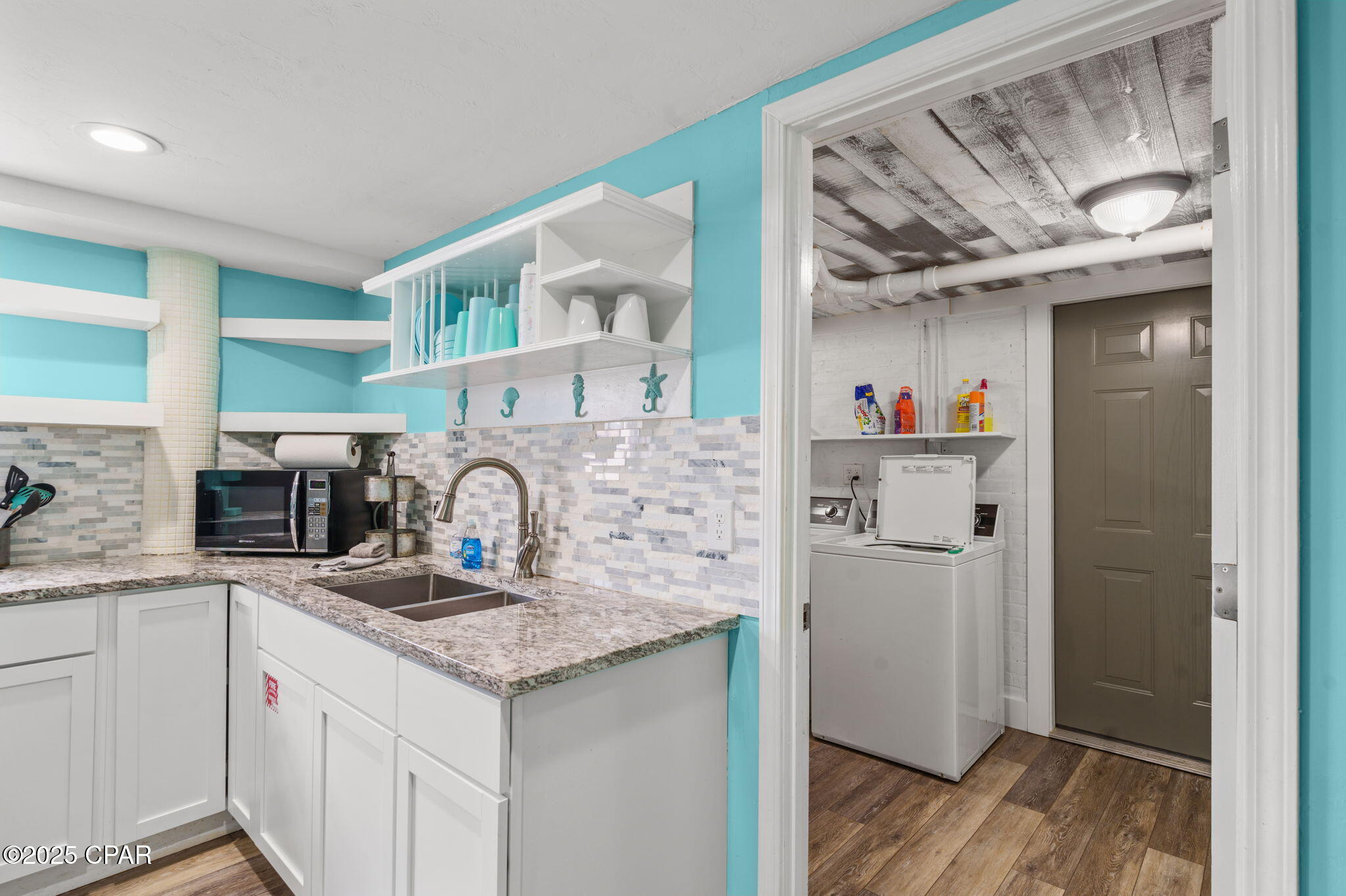 Ejahuihpg5zld5zxlb  H0aqtyjtvtyurinb_gizhxs