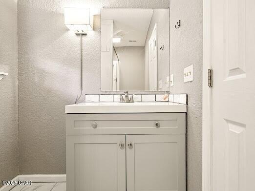 Q4yy5qaprtj_k_q67j1jbakztmrprga6zp4yxbf0rme