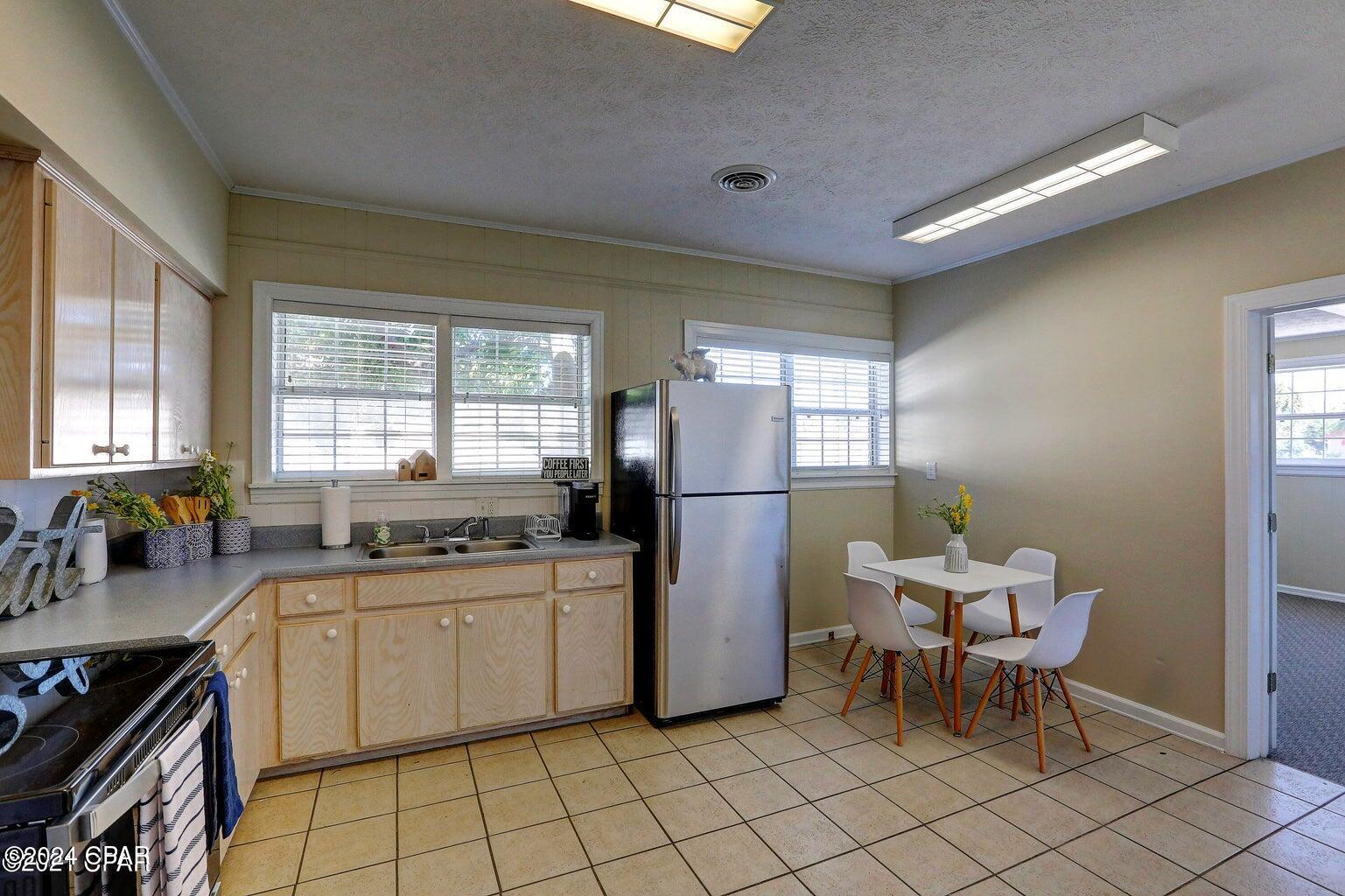 Hlnff8i4_uf_acjehuiuafttssqbfs_goq2n_jf2mgo